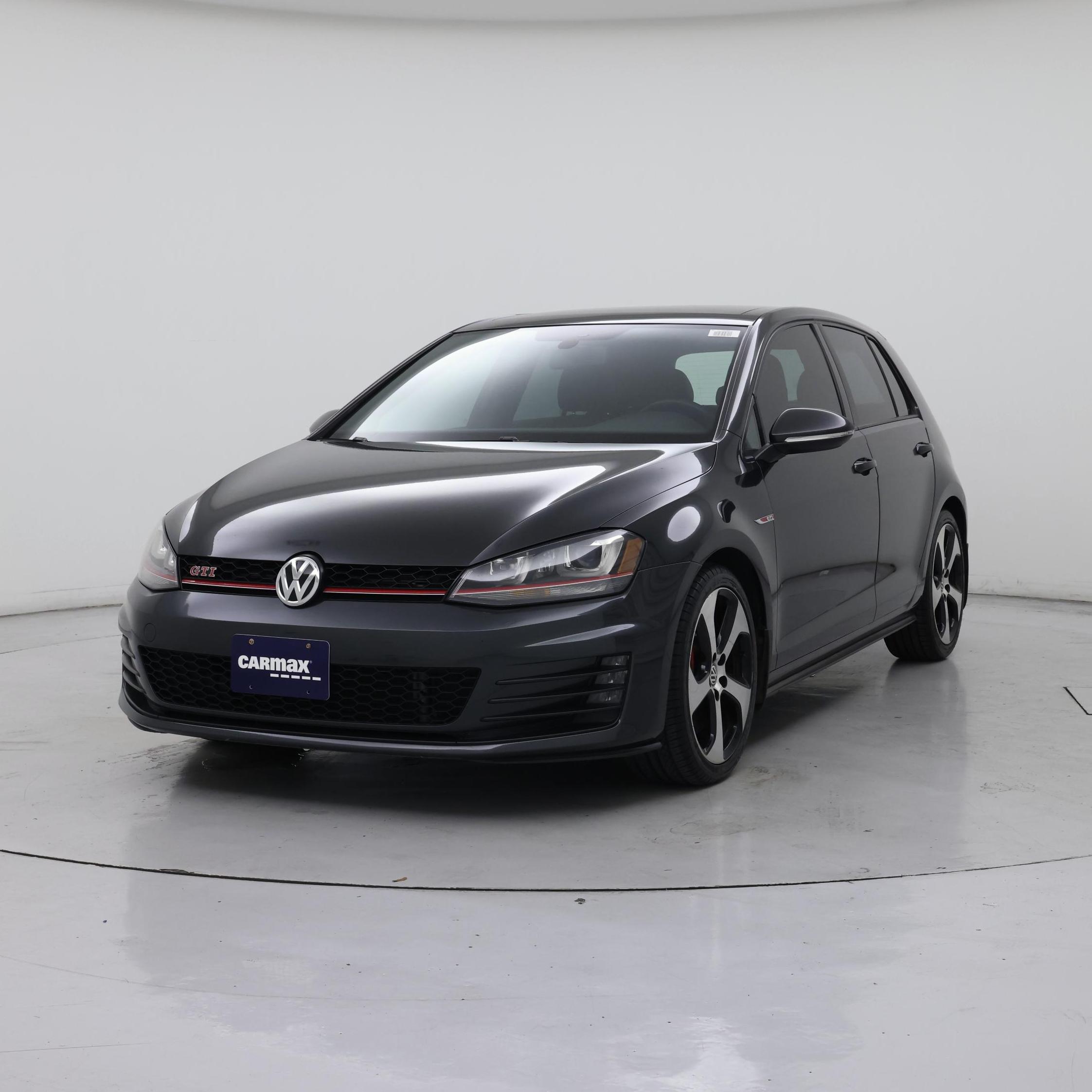 Thumbnail: 2016 Volkswagen Golf - 4