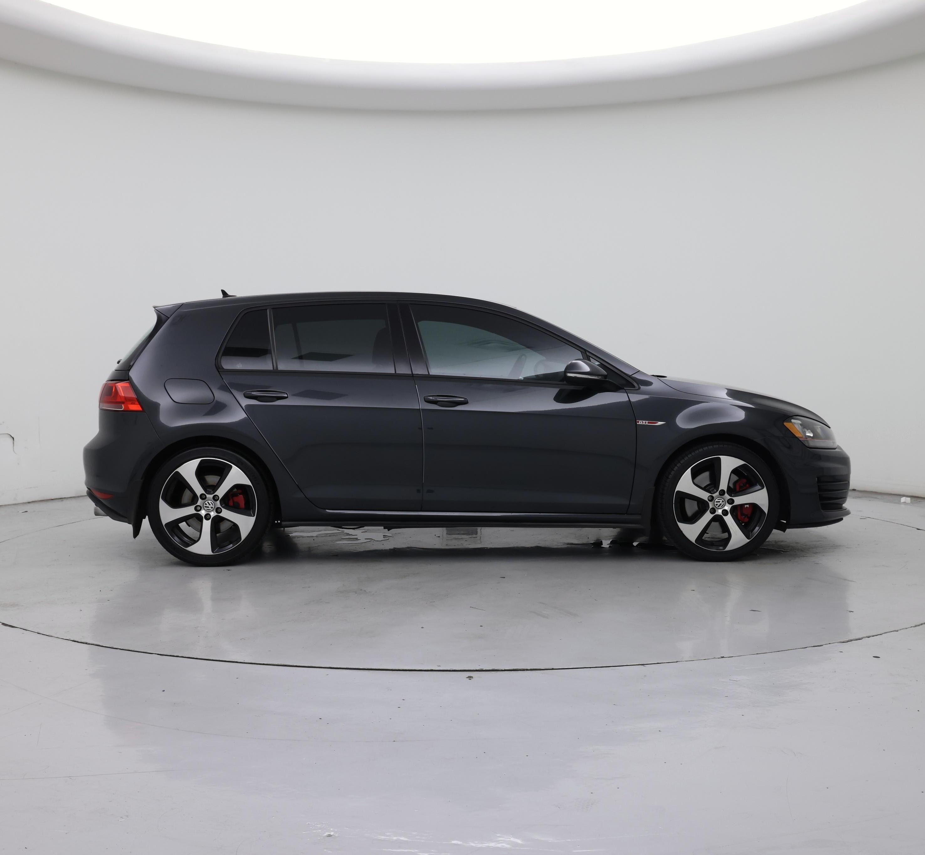 Thumbnail: 2016 Volkswagen Golf - 7