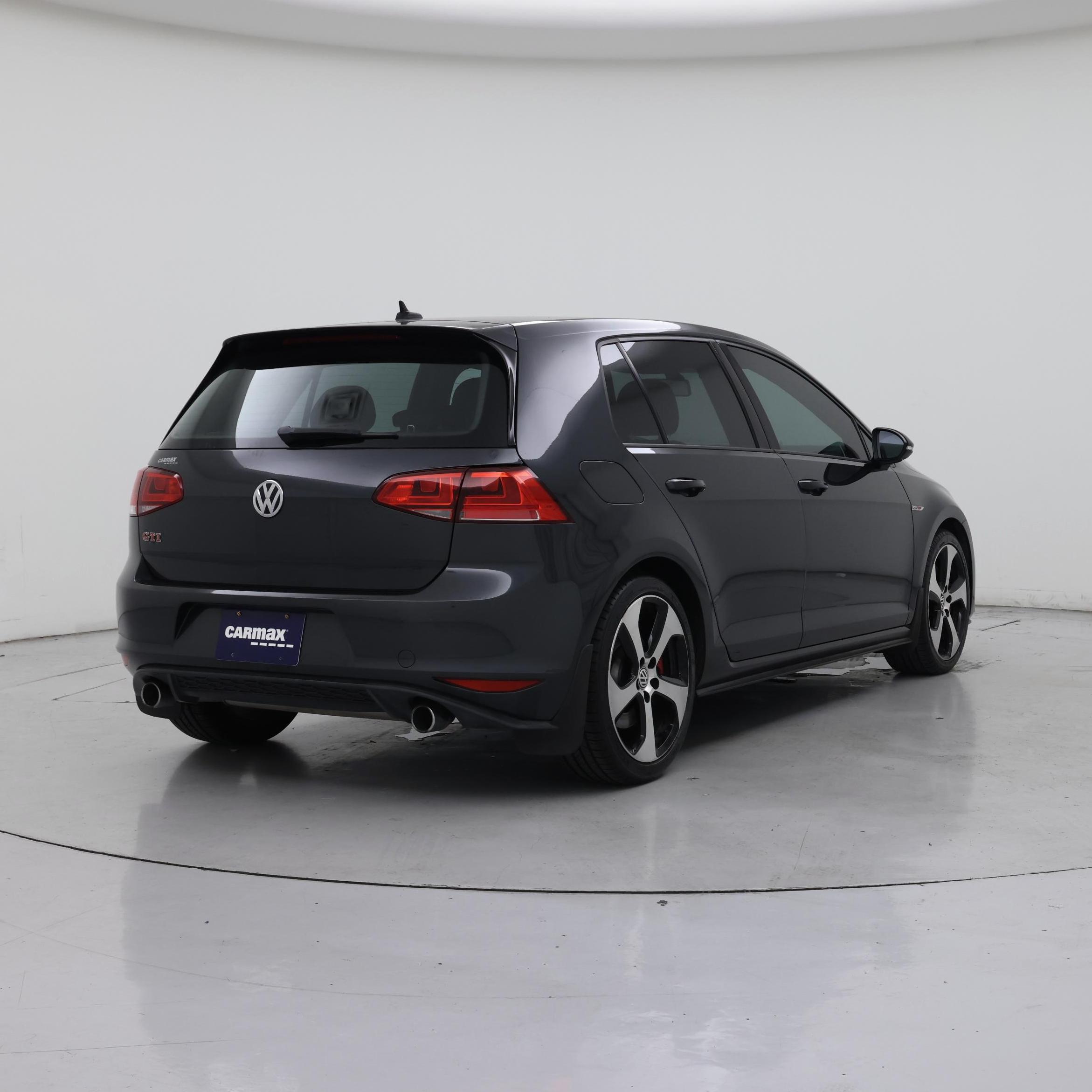 Thumbnail: 2016 Volkswagen Golf - 8