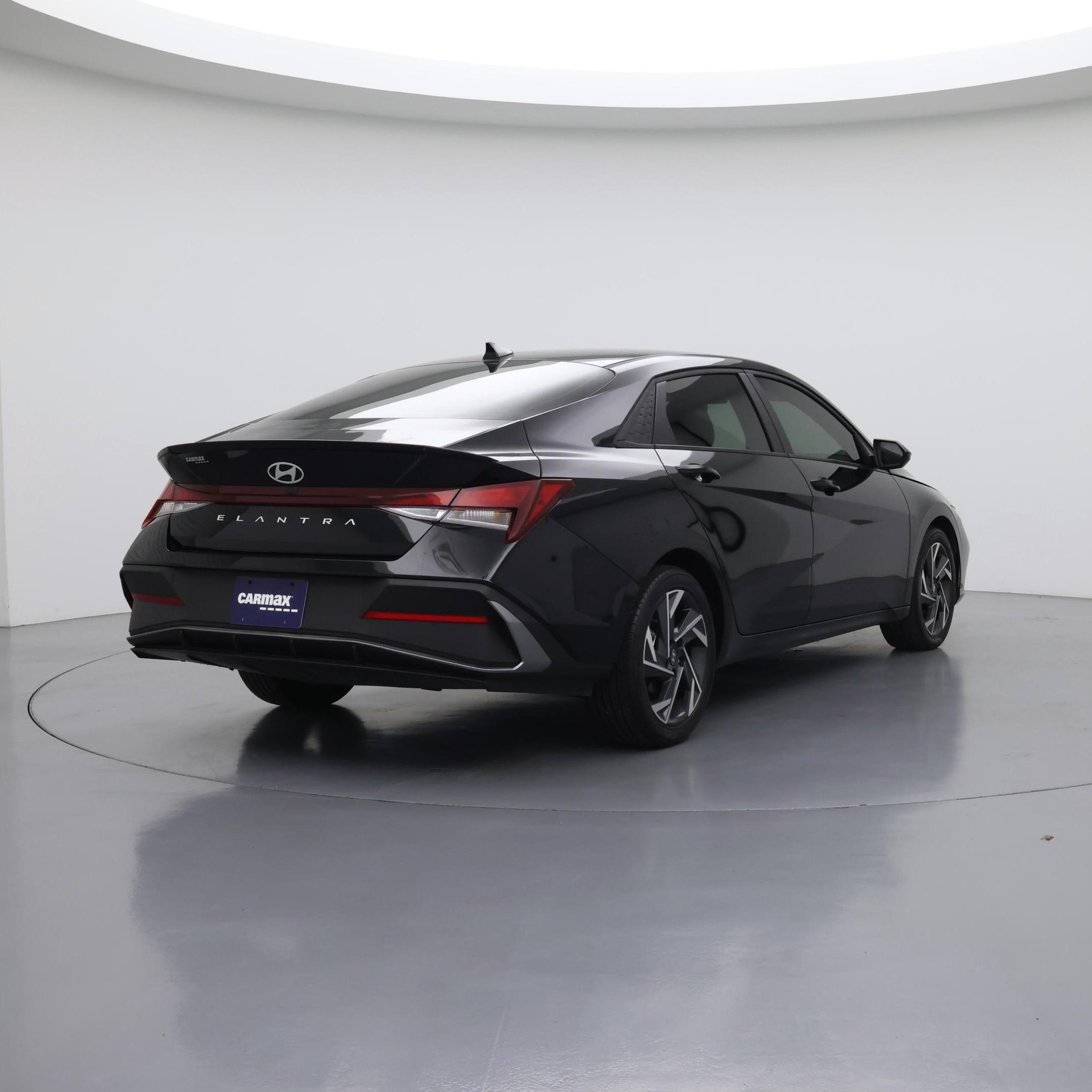 Thumbnail: 2025 Hyundai Elantra - 8