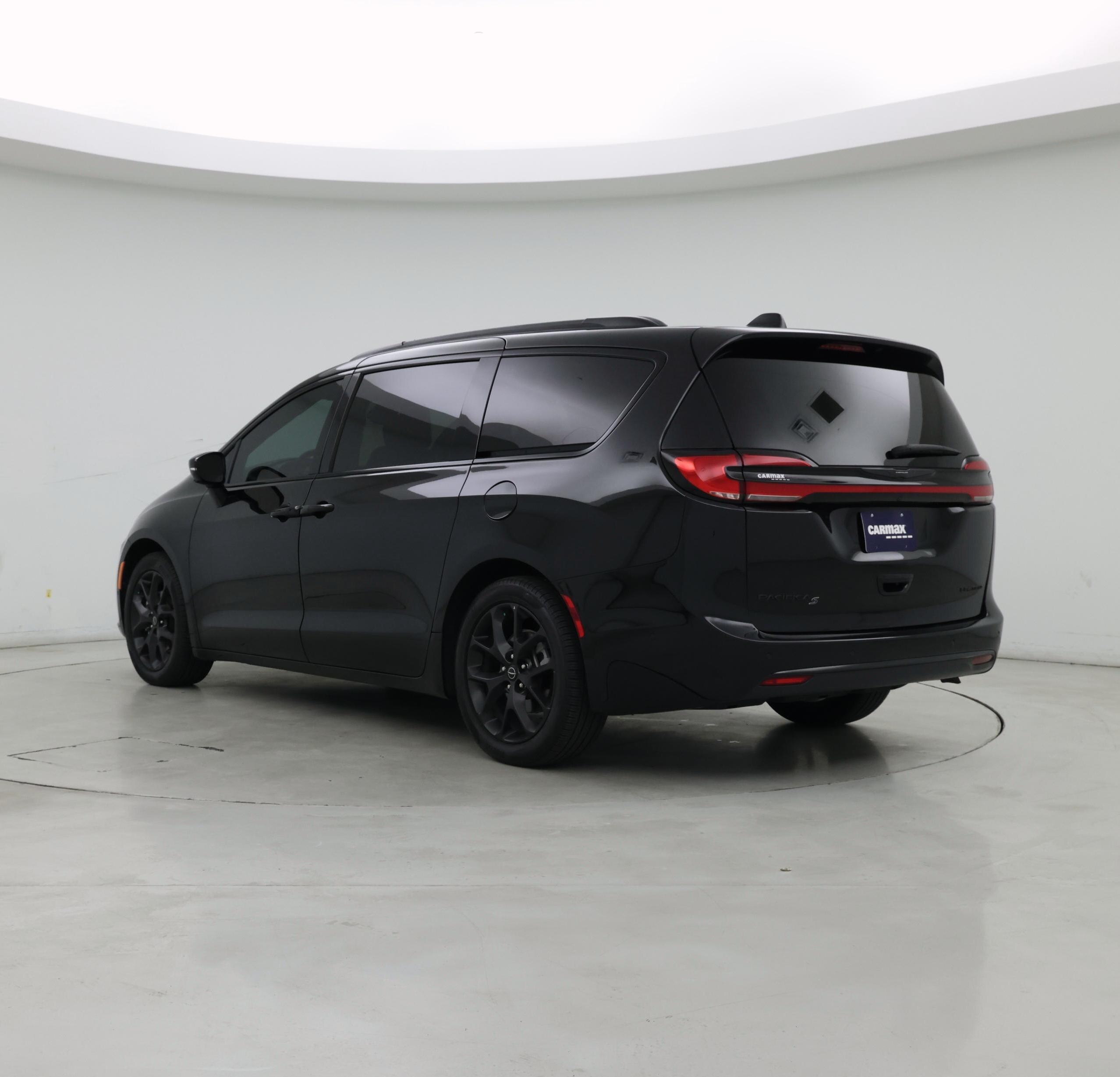 Thumbnail: 2025 Chrysler Pacifica - 2