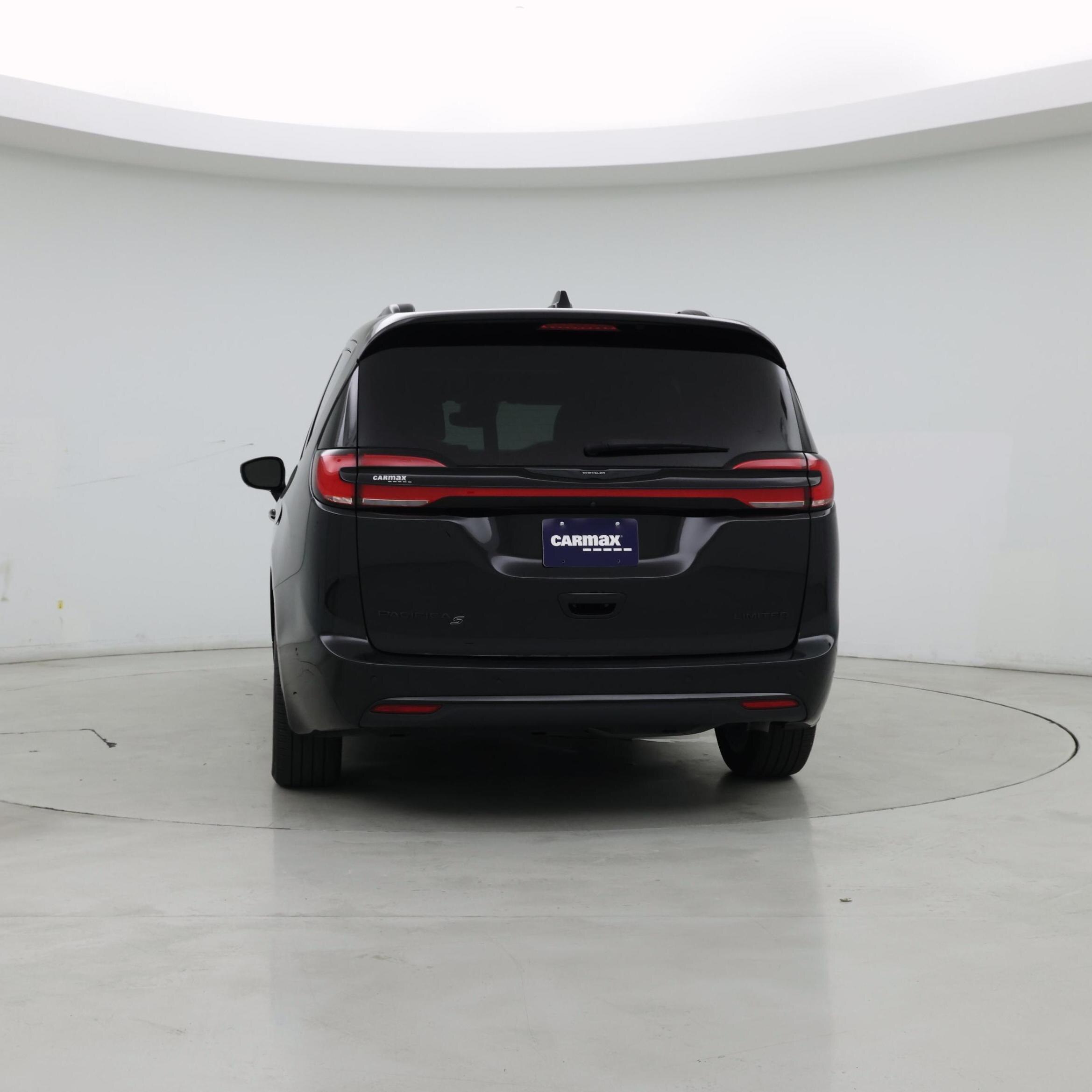 Thumbnail: 2025 Chrysler Pacifica - 6