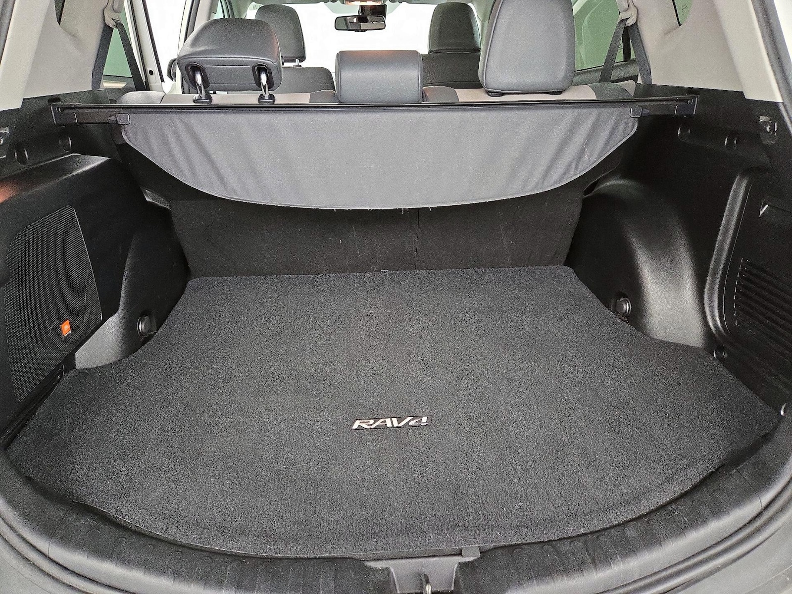 2015 Toyota RAV4 Limited - Photo 22