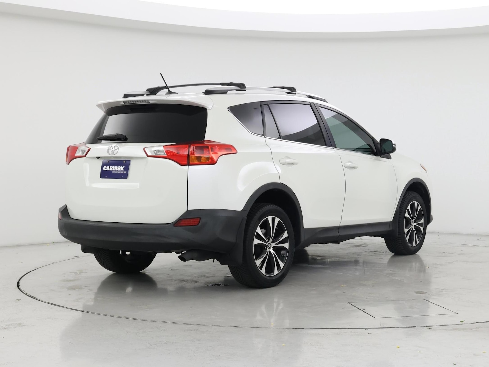 2015 Toyota RAV4 Limited - Photo 9