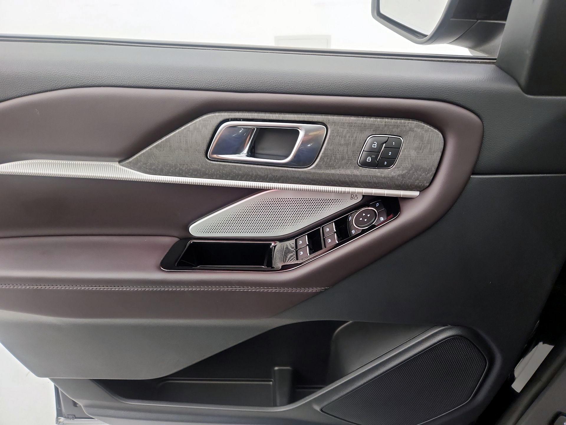 Thumbnail: 2025 Ford Explorer - 12