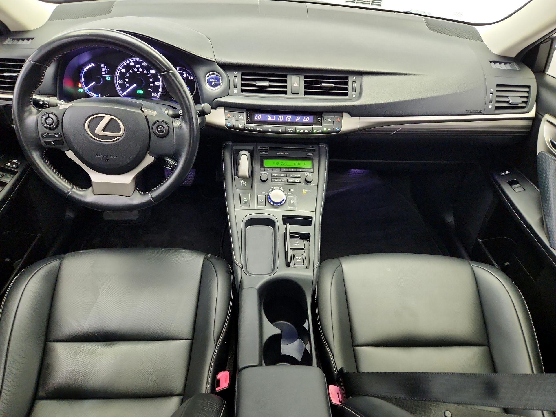 Thumbnail: 2015 Lexus CT - 9