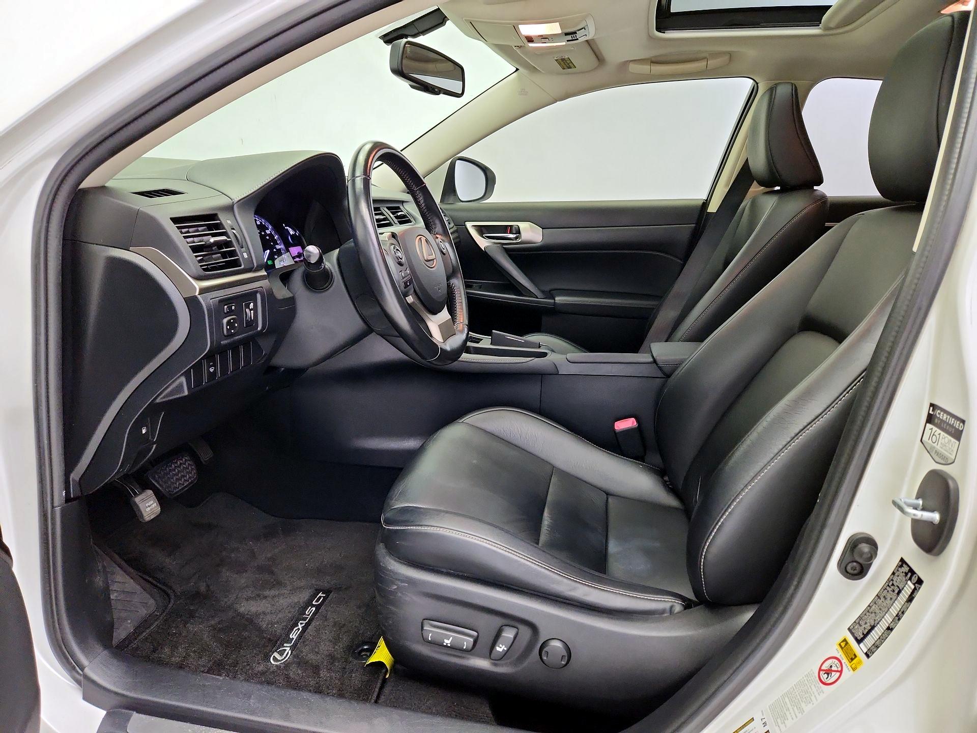 Thumbnail: 2015 Lexus CT - 11