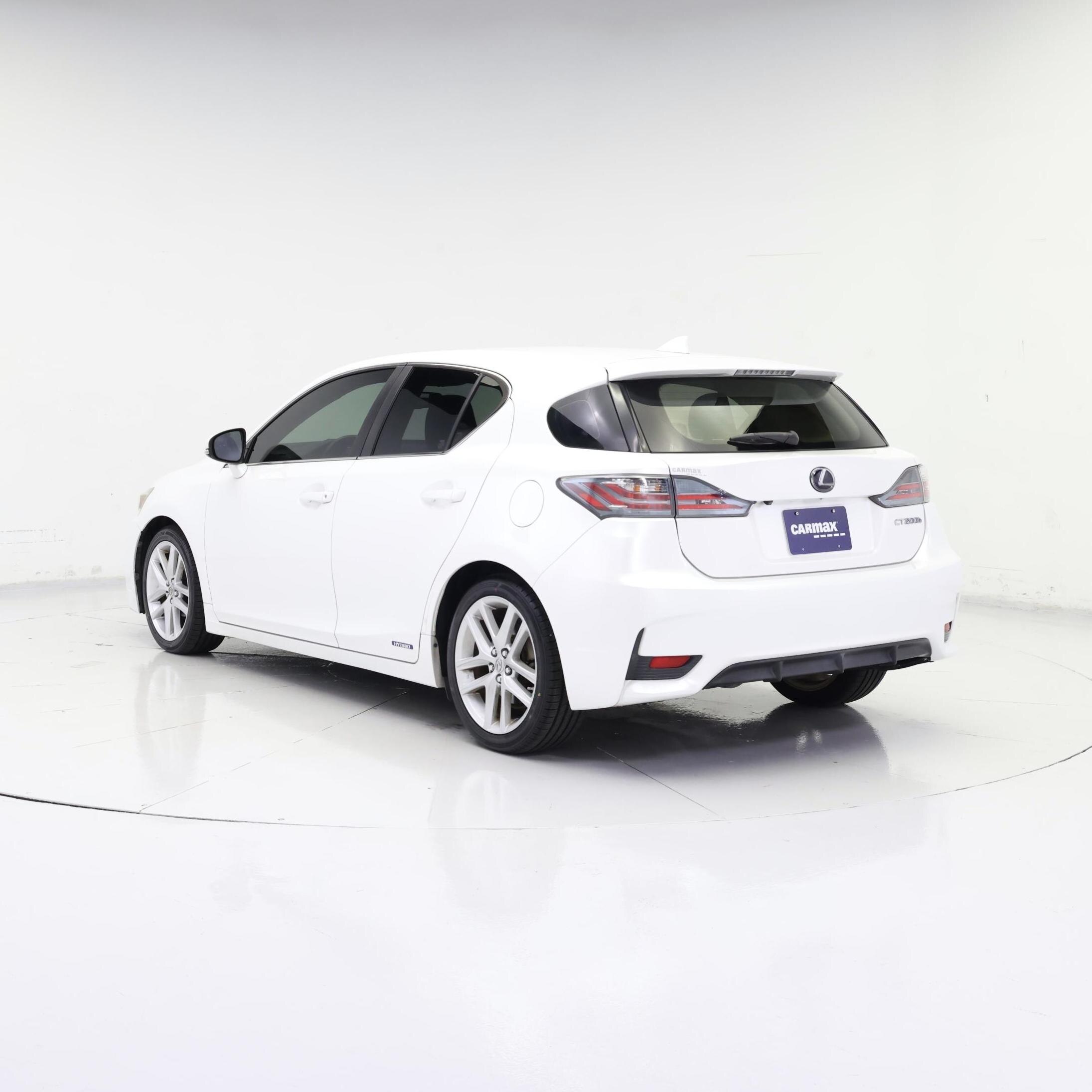 Thumbnail: 2015 Lexus CT - 2