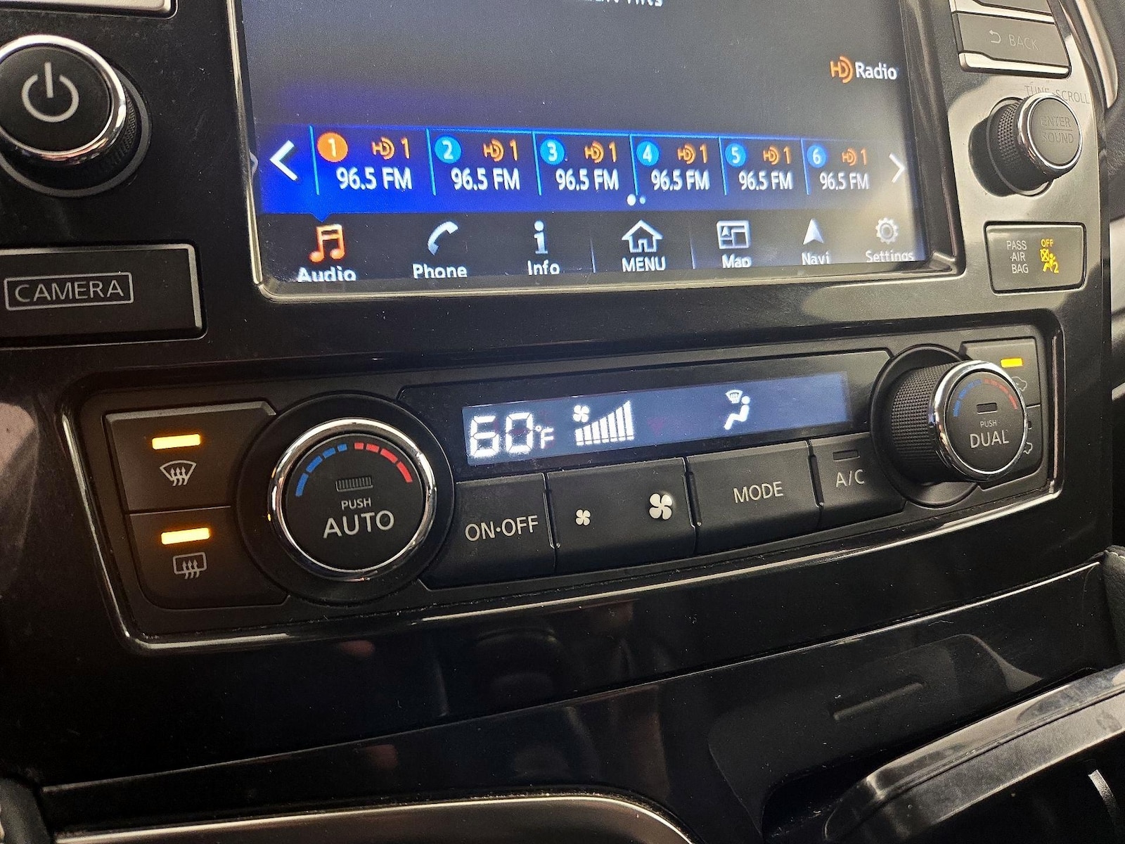 2017 Nissan Maxima SV - Photo 18