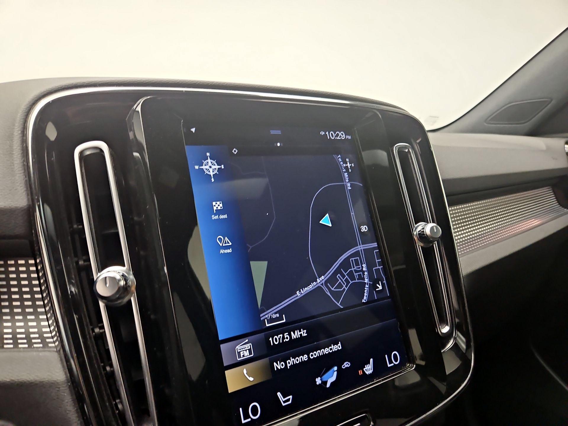Thumbnail: 2020 Volvo XC40 - 14