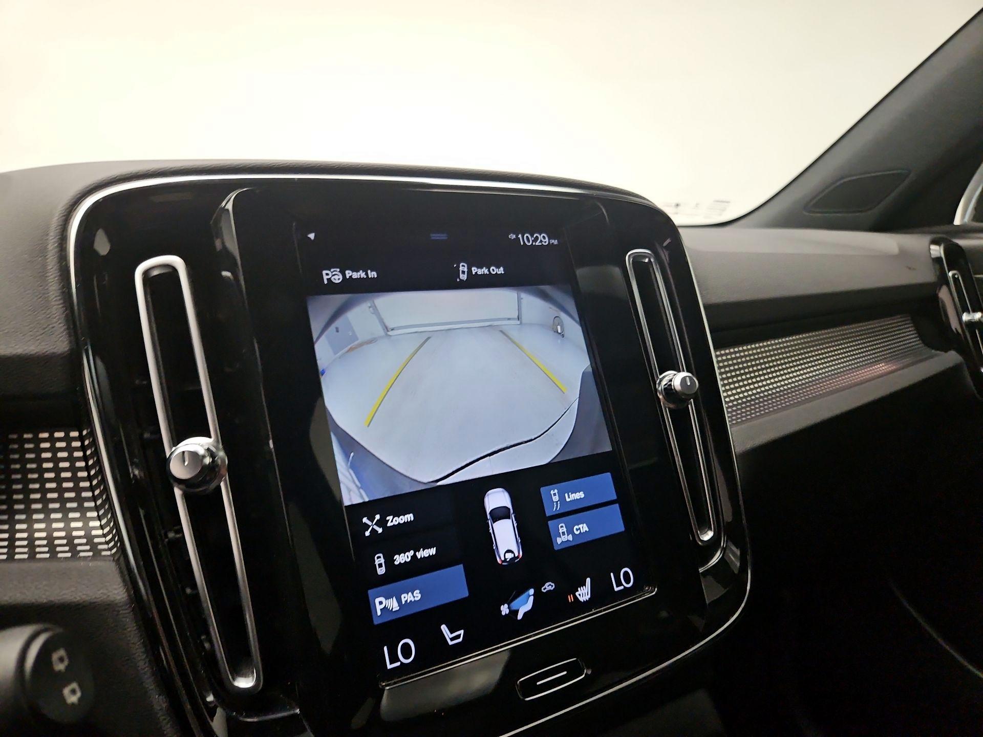 Thumbnail: 2020 Volvo XC40 - 15