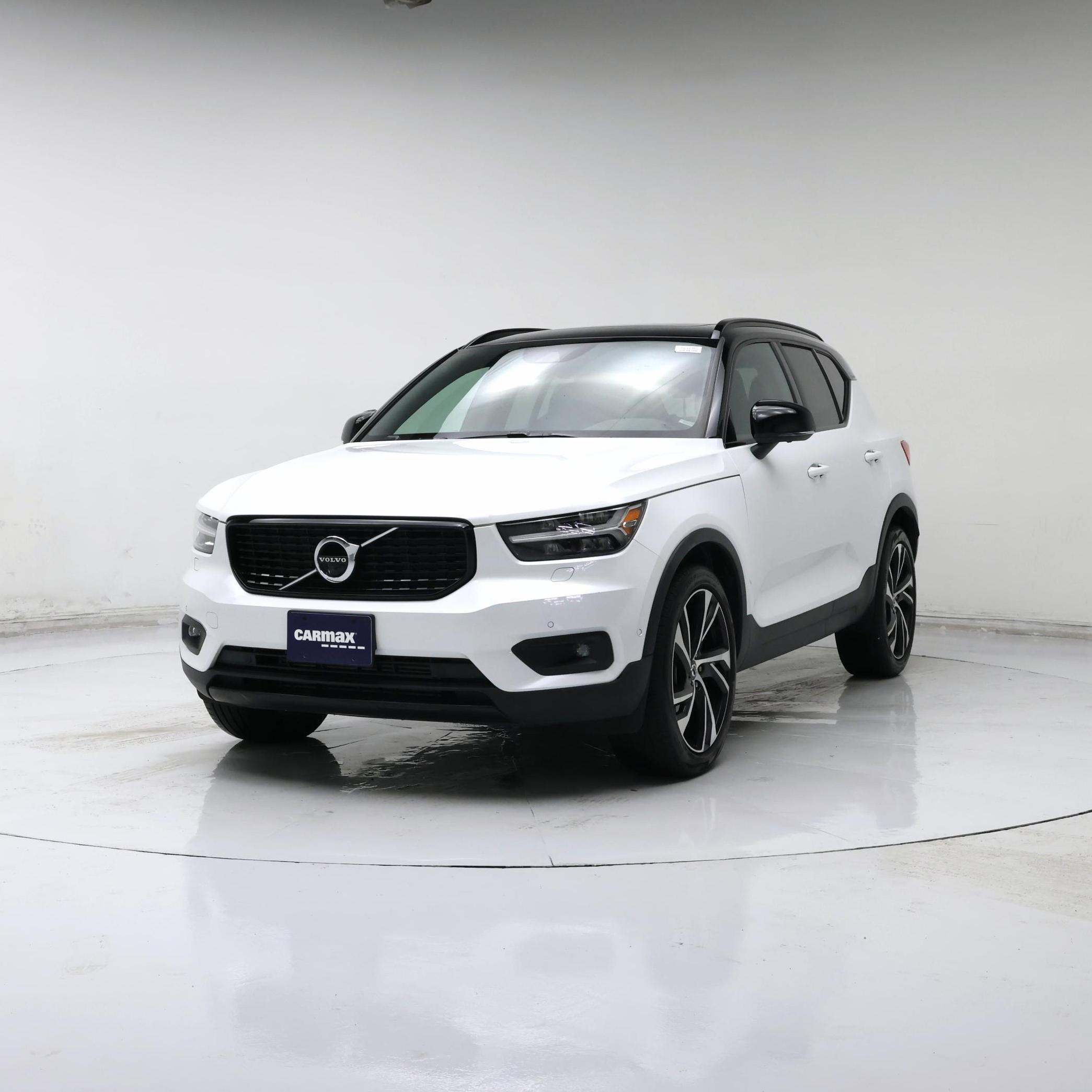 Thumbnail: 2020 Volvo XC40 - 4