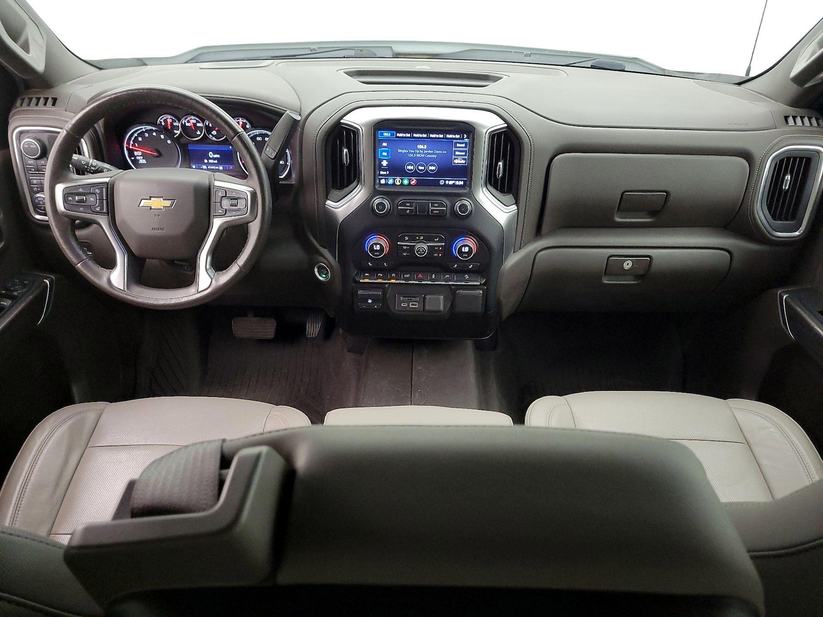 2020 Chevrolet Silverado 1500 LTZ - Photo 10