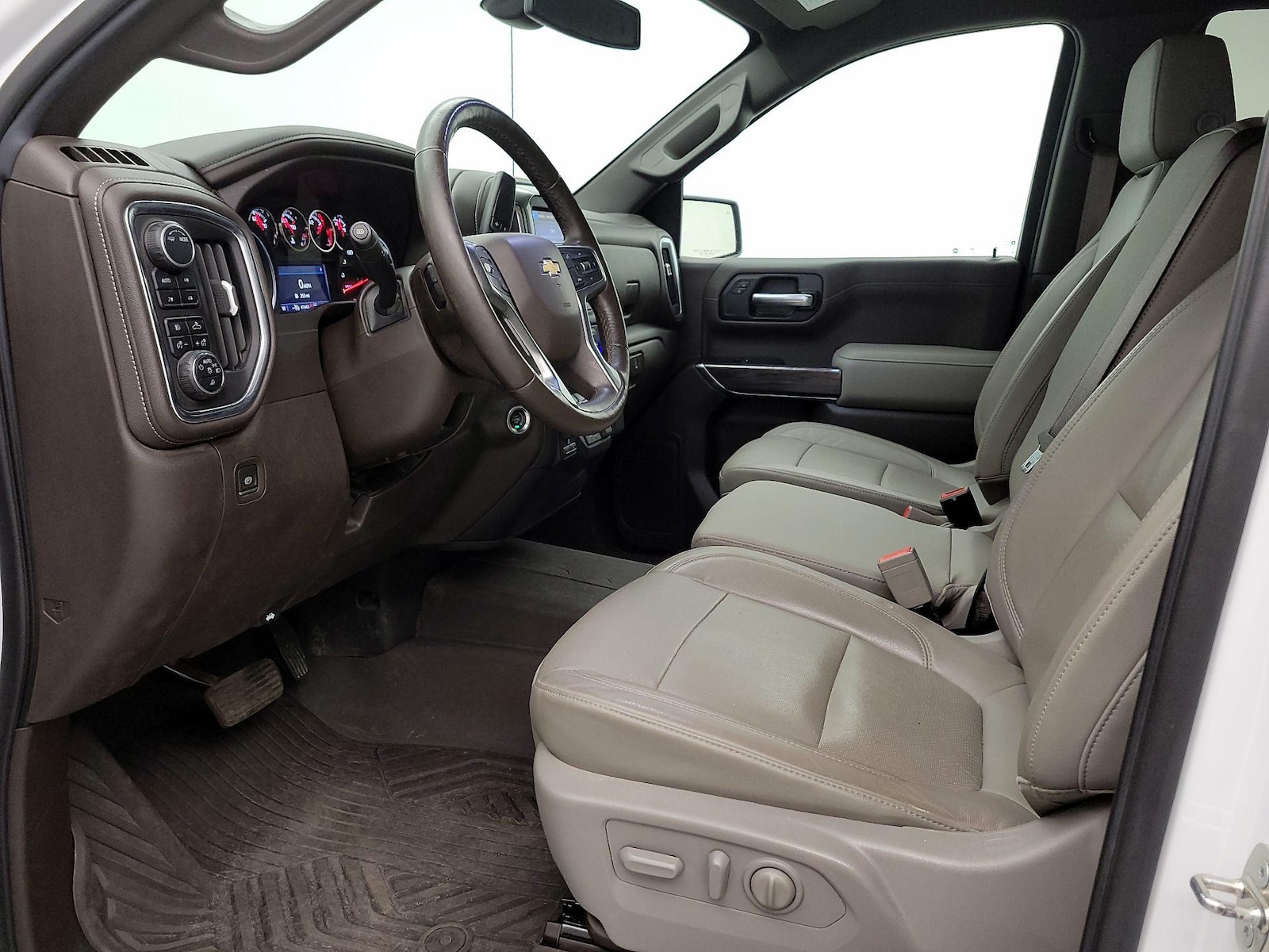 2020 Chevrolet Silverado 1500 LTZ - Photo 12