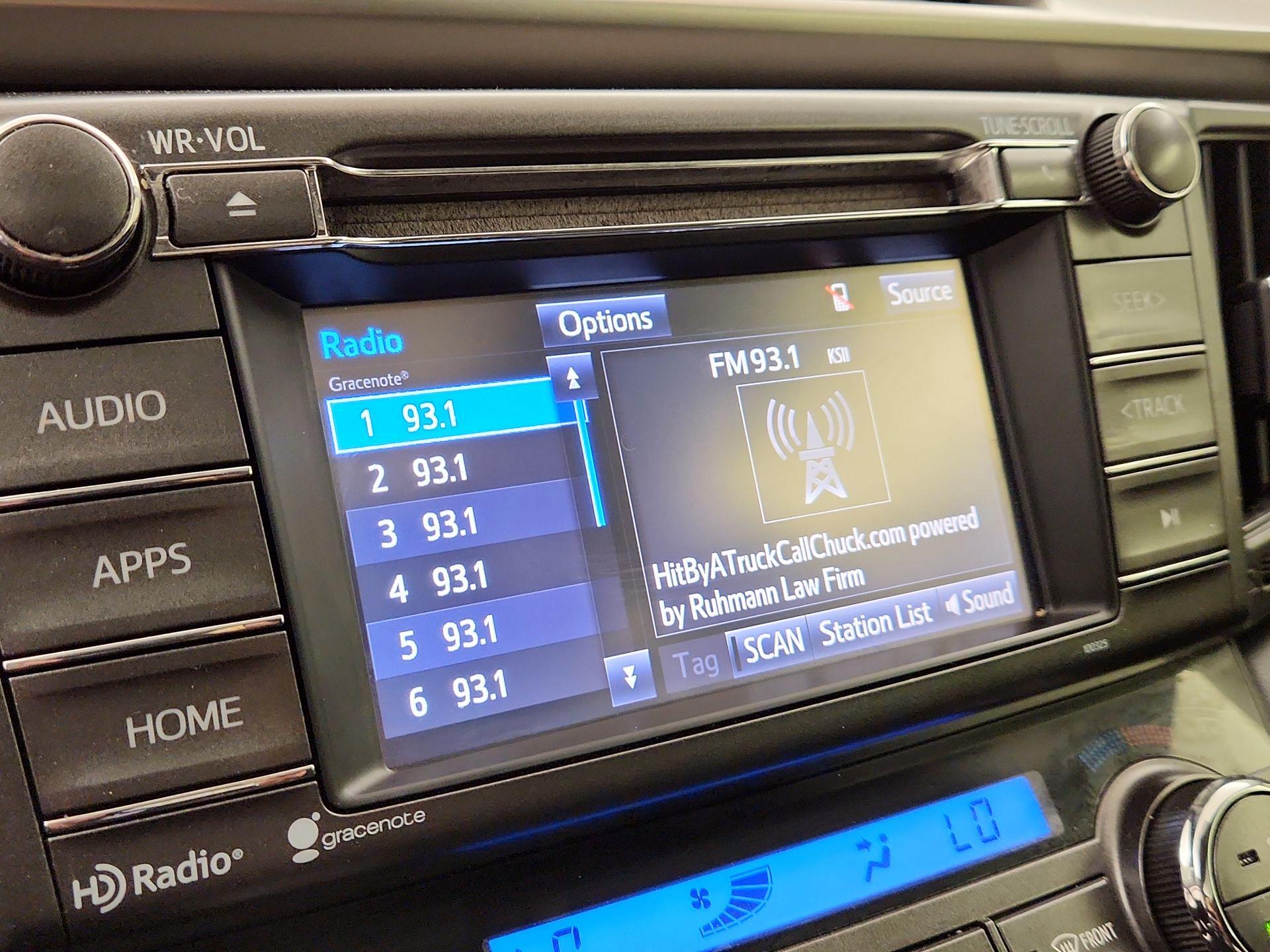 Thumbnail: 2015 Toyota RAV4 - 15
