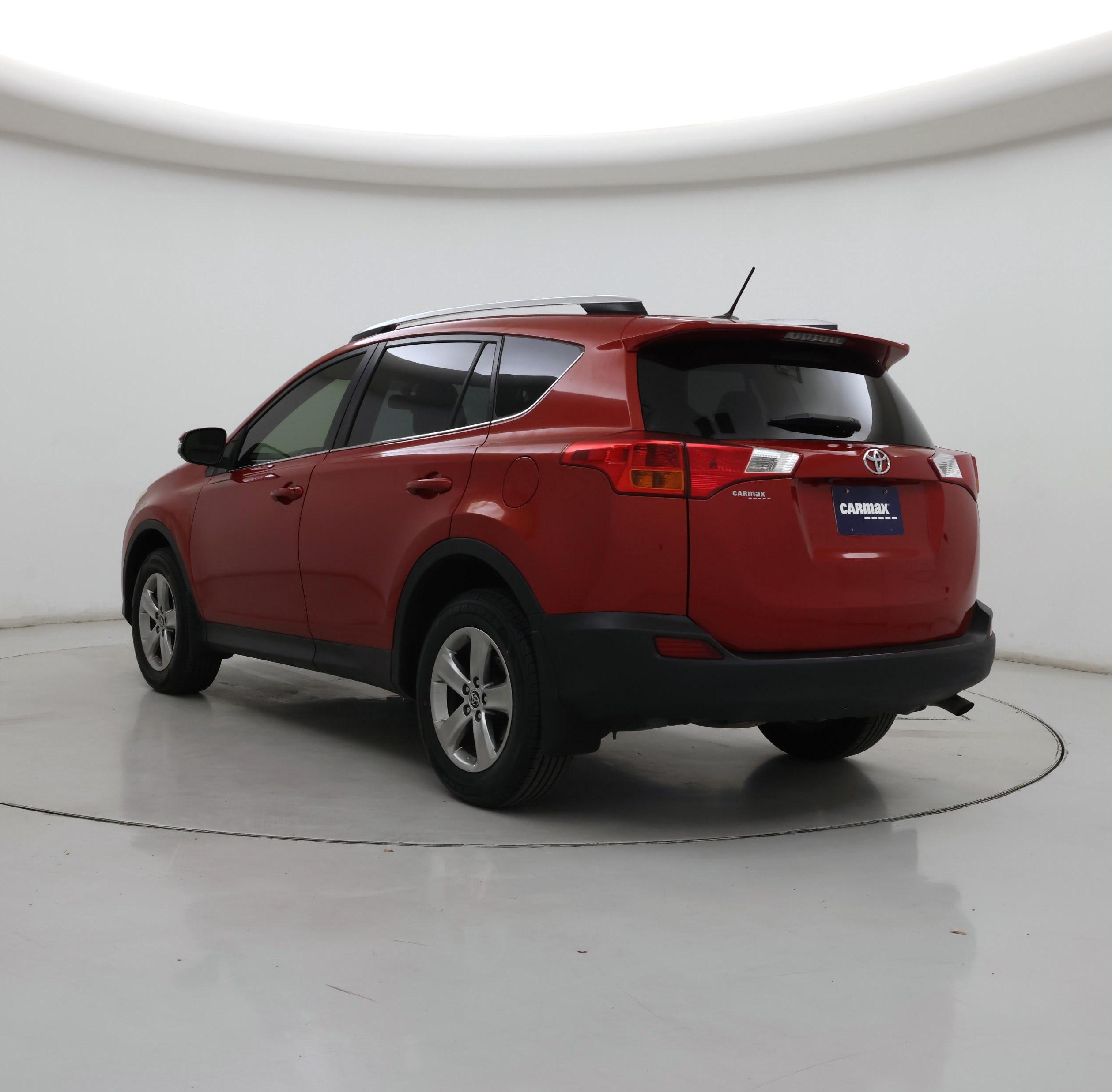 Thumbnail: 2015 Toyota RAV4 - 2