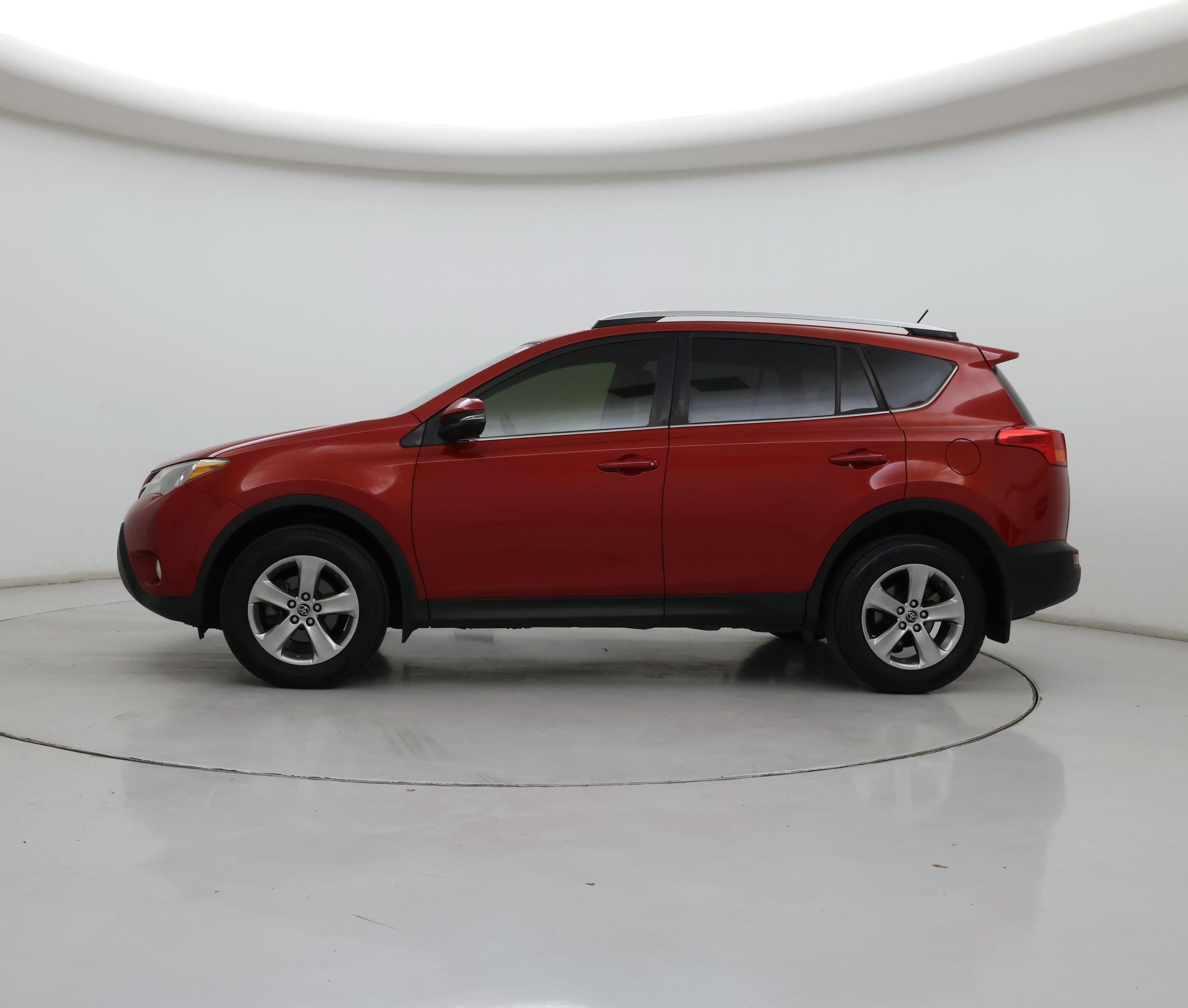 Thumbnail: 2015 Toyota RAV4 - 3