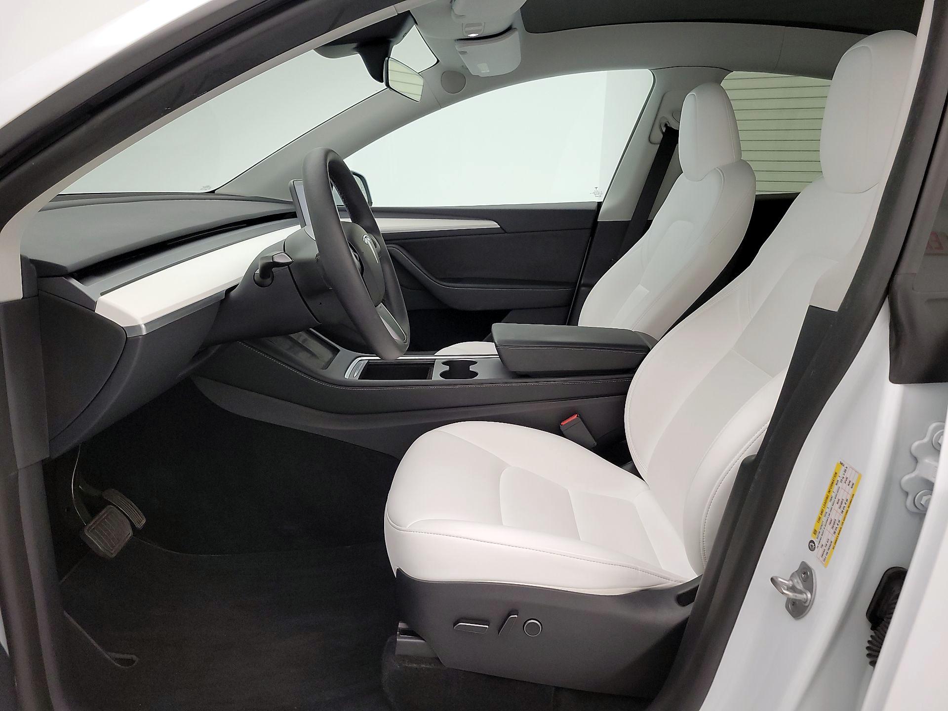 Thumbnail: 2023 Tesla Model Y - 11