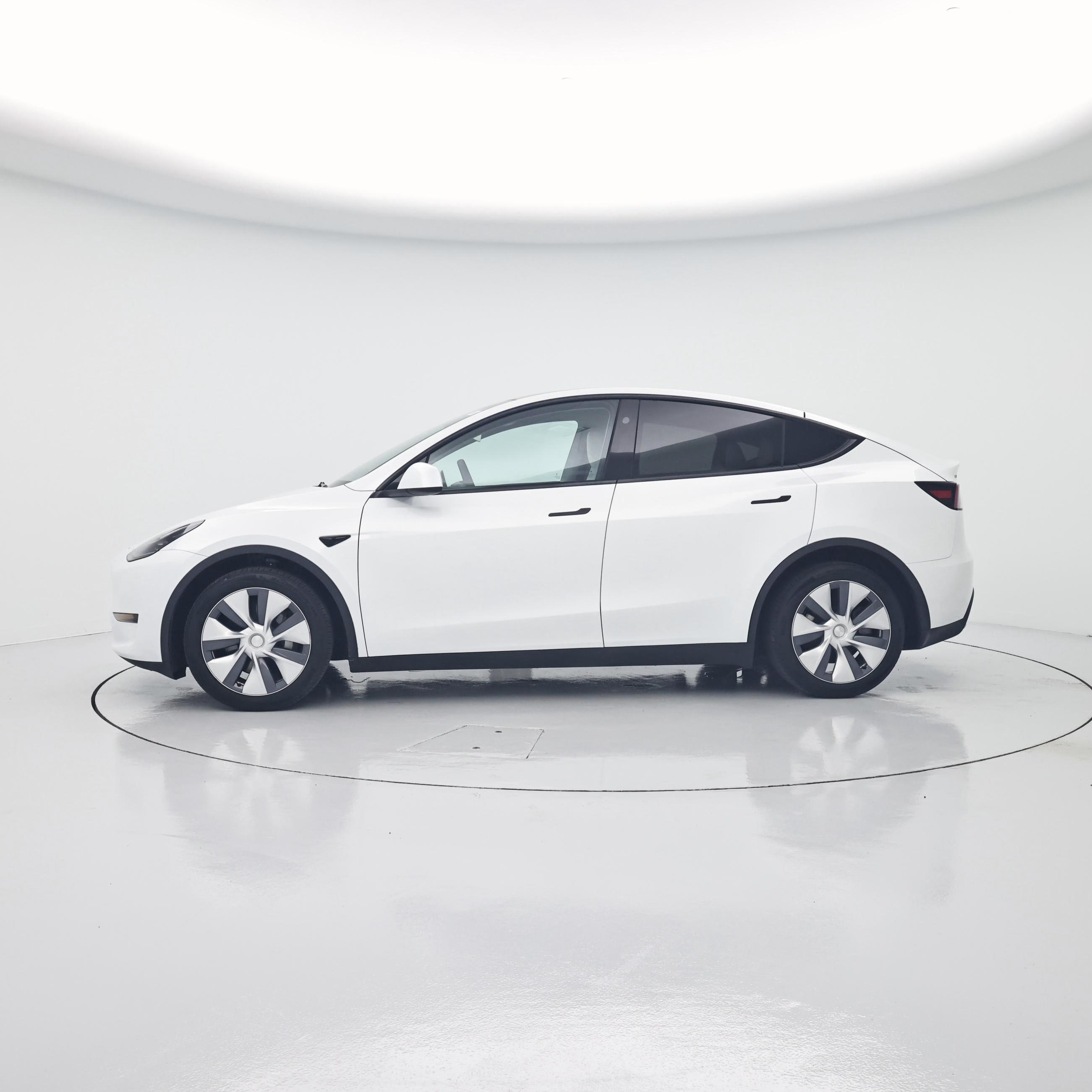 Thumbnail: 2023 Tesla Model Y - 3