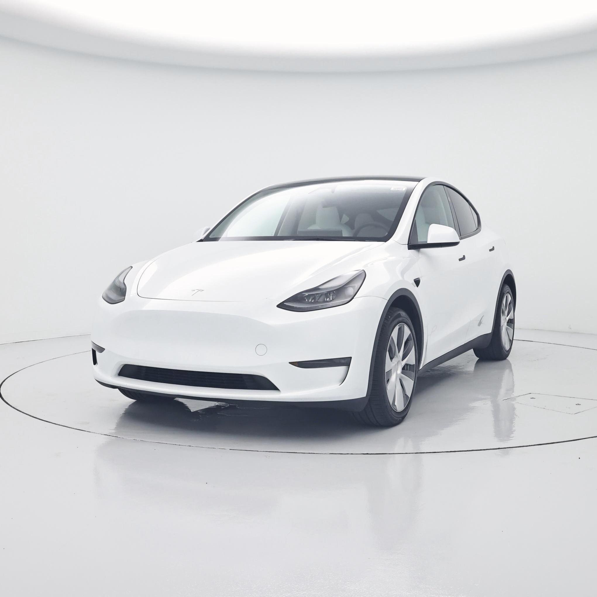 Thumbnail: 2023 Tesla Model Y - 4