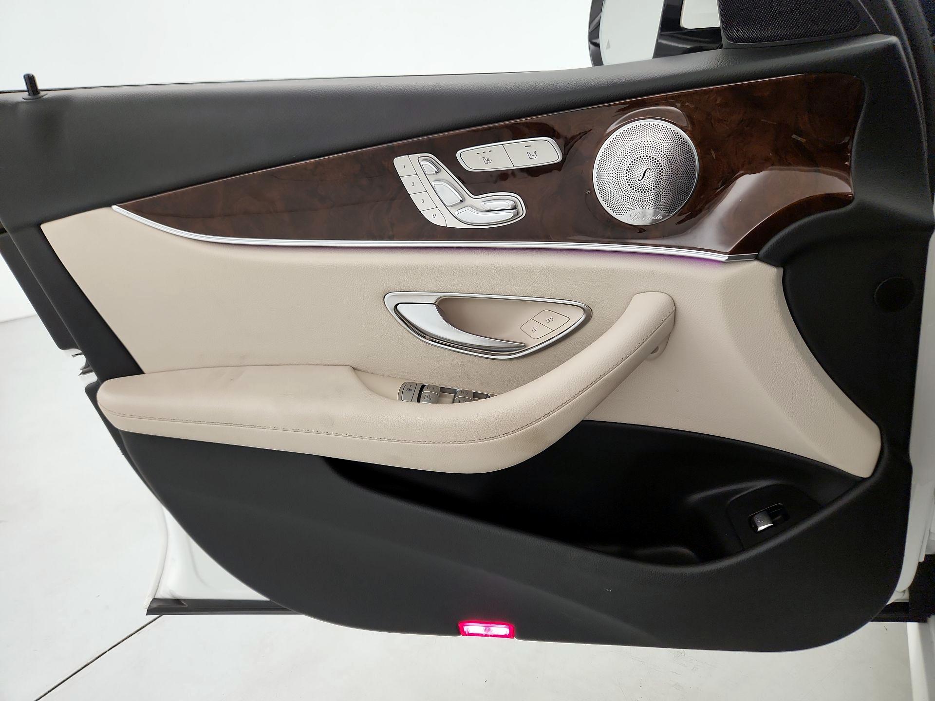 Thumbnail: 2019 Mercedes-Benz E-Class - 12