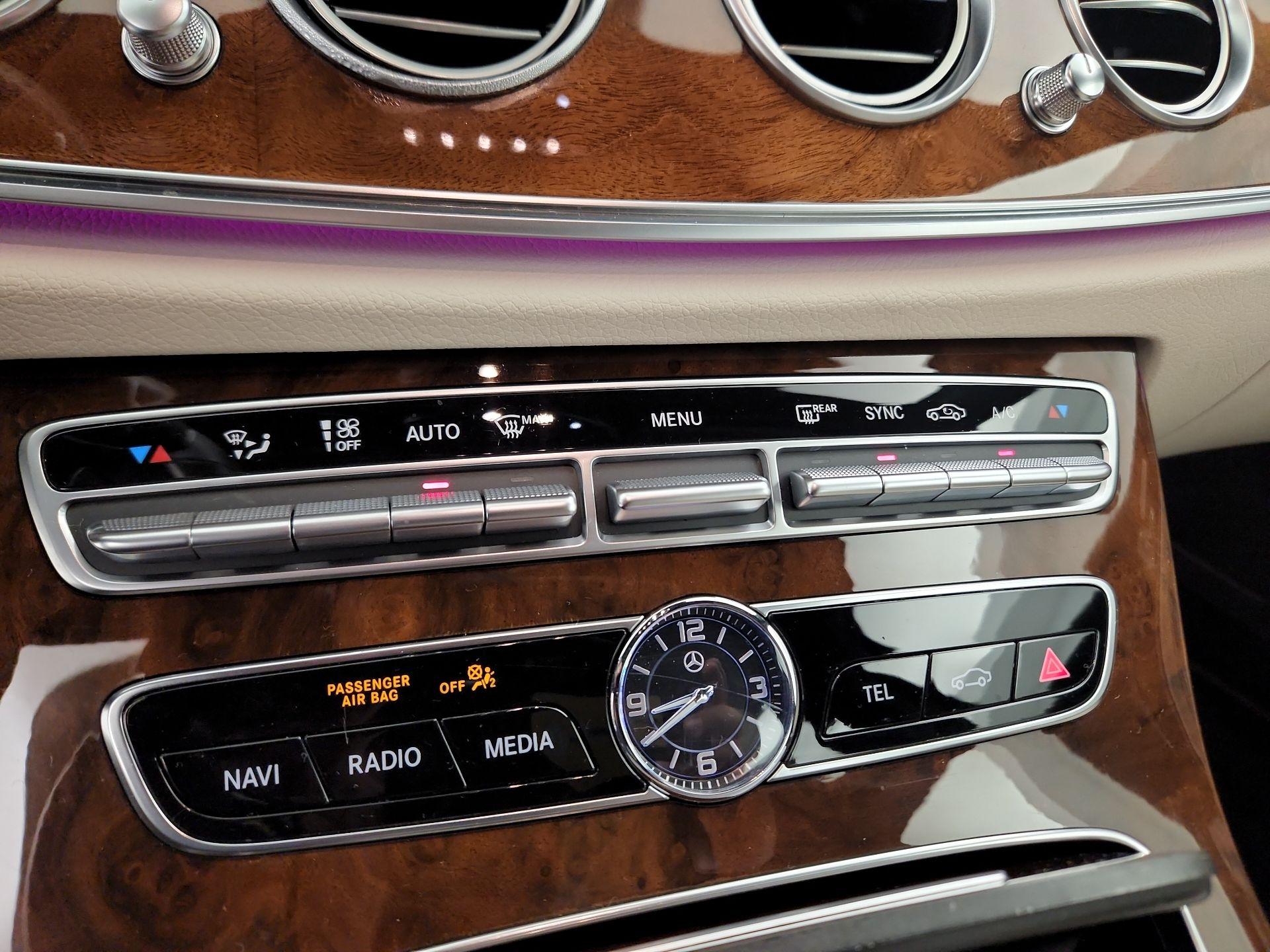 Thumbnail: 2019 Mercedes-Benz E-Class - 17