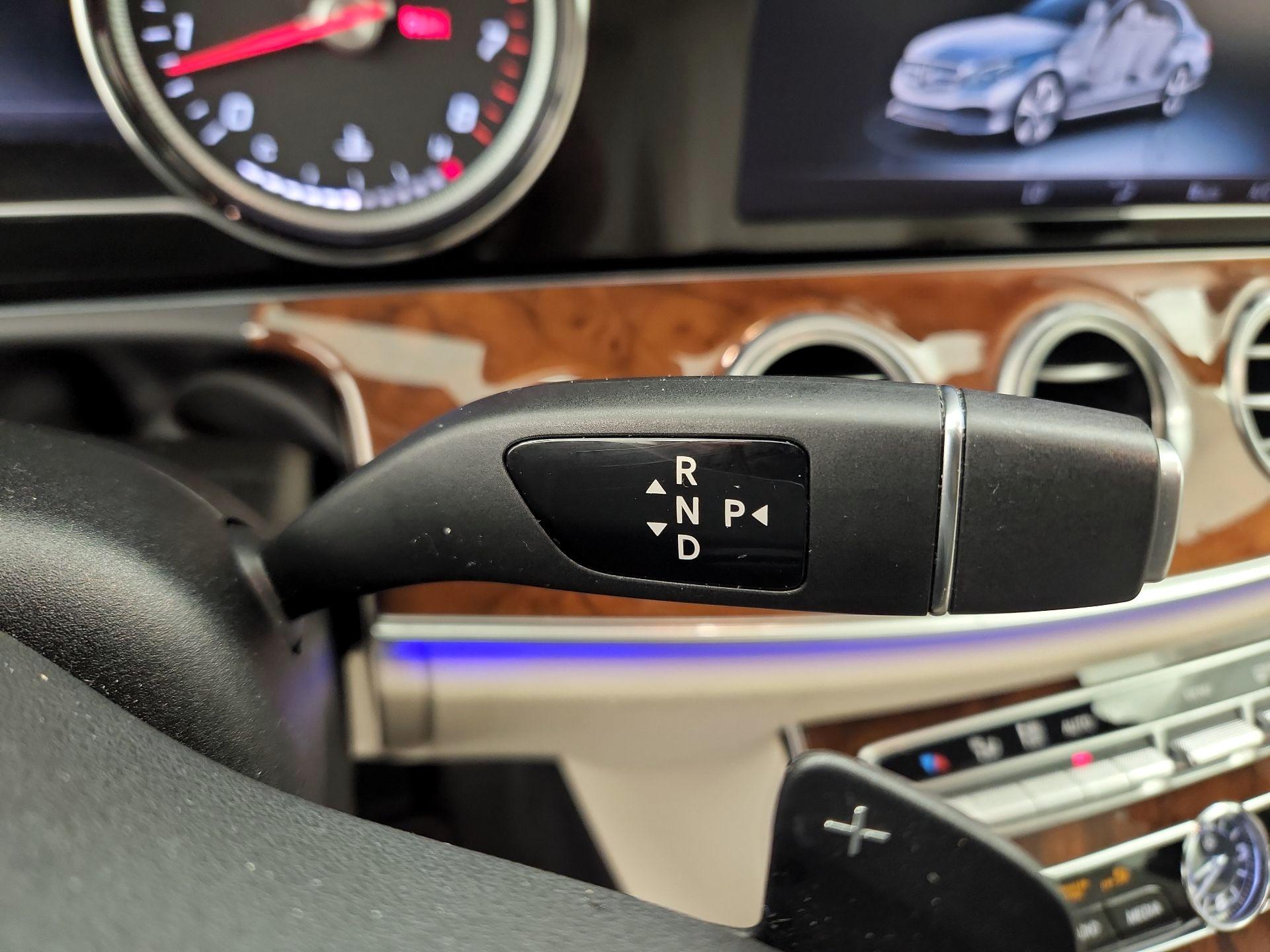 Thumbnail: 2019 Mercedes-Benz E-Class - 18