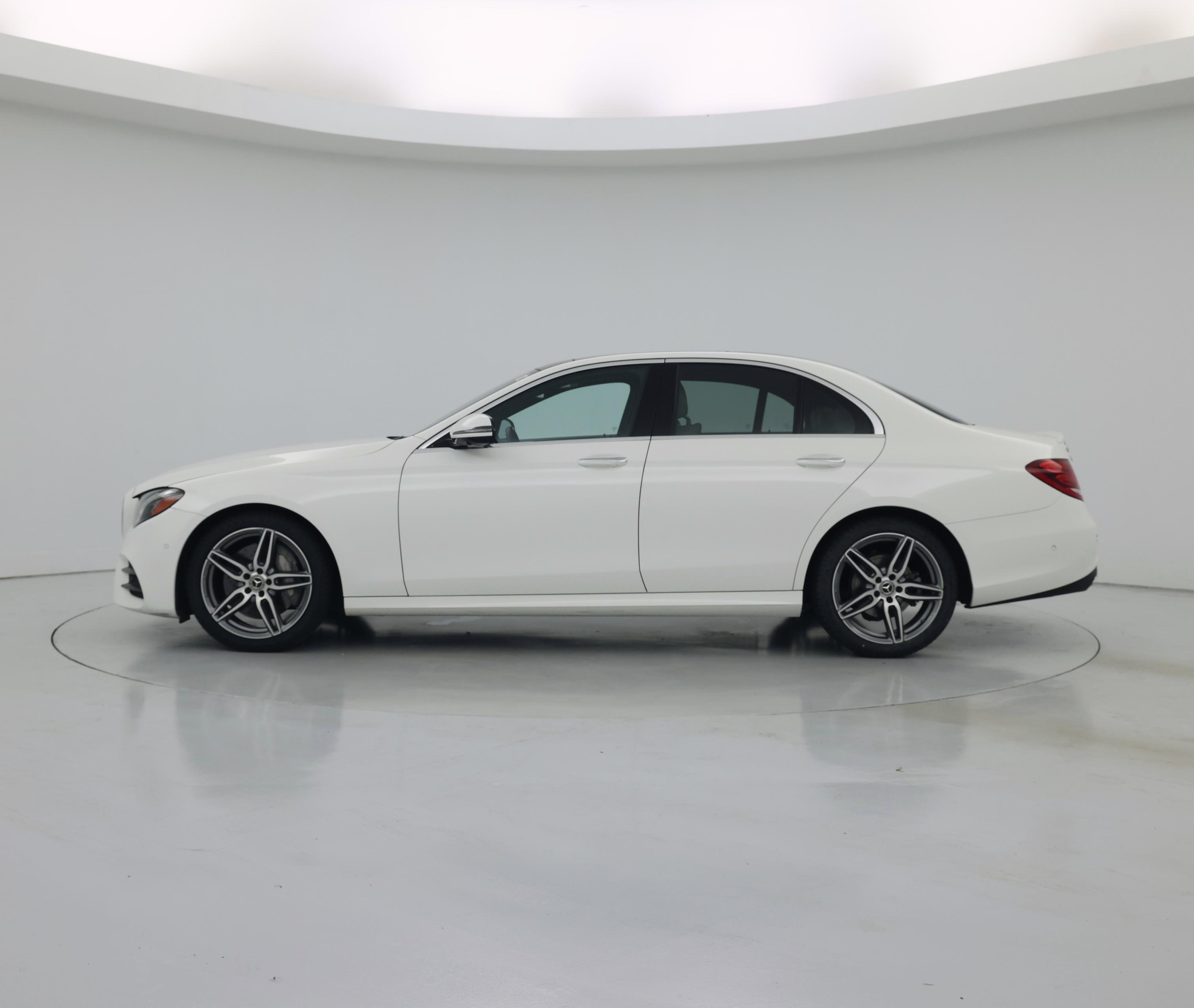 Thumbnail: 2019 Mercedes-Benz E-Class - 3