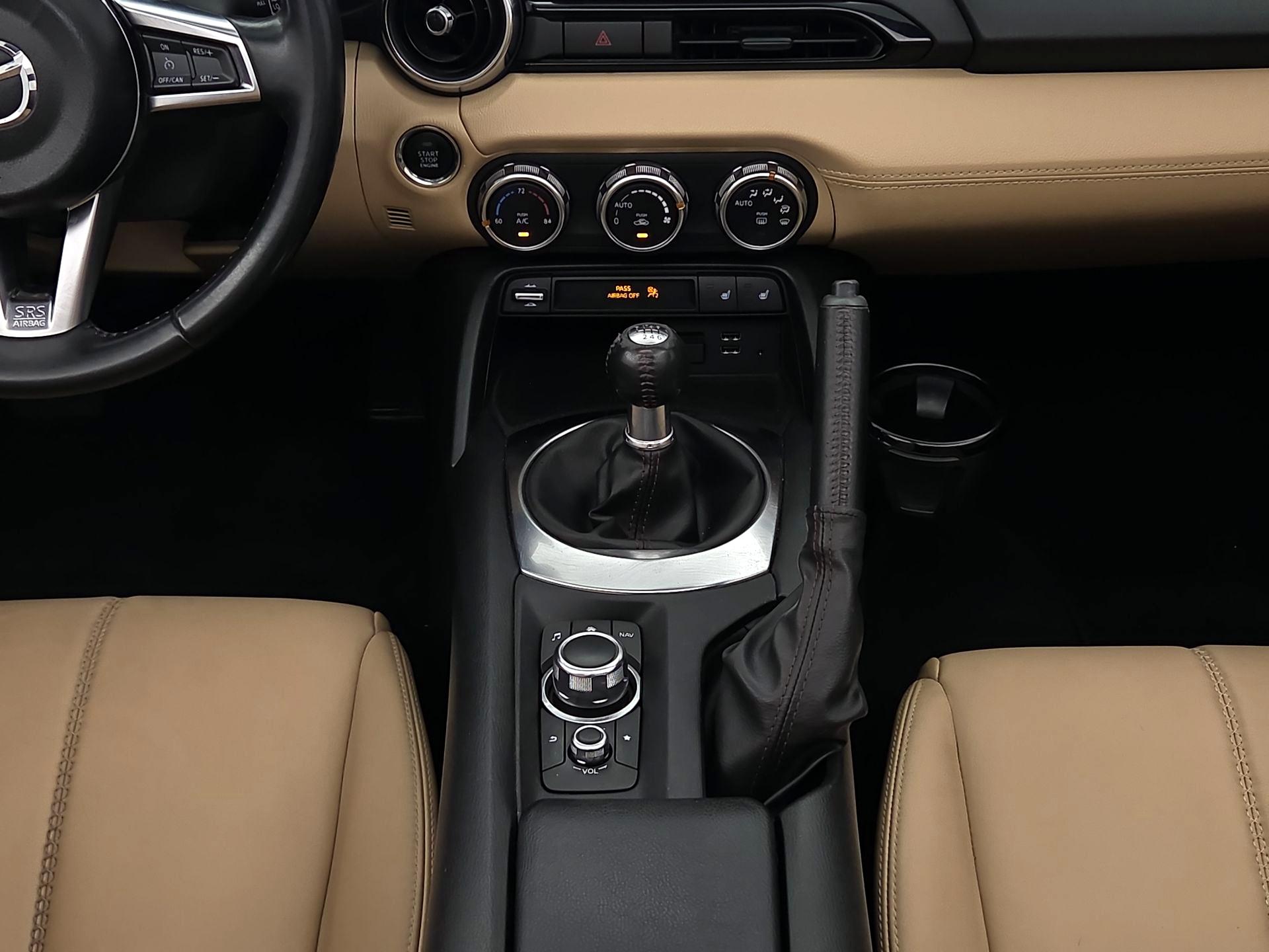 Thumbnail: 2019 Mazda MX-5 Miata - 18