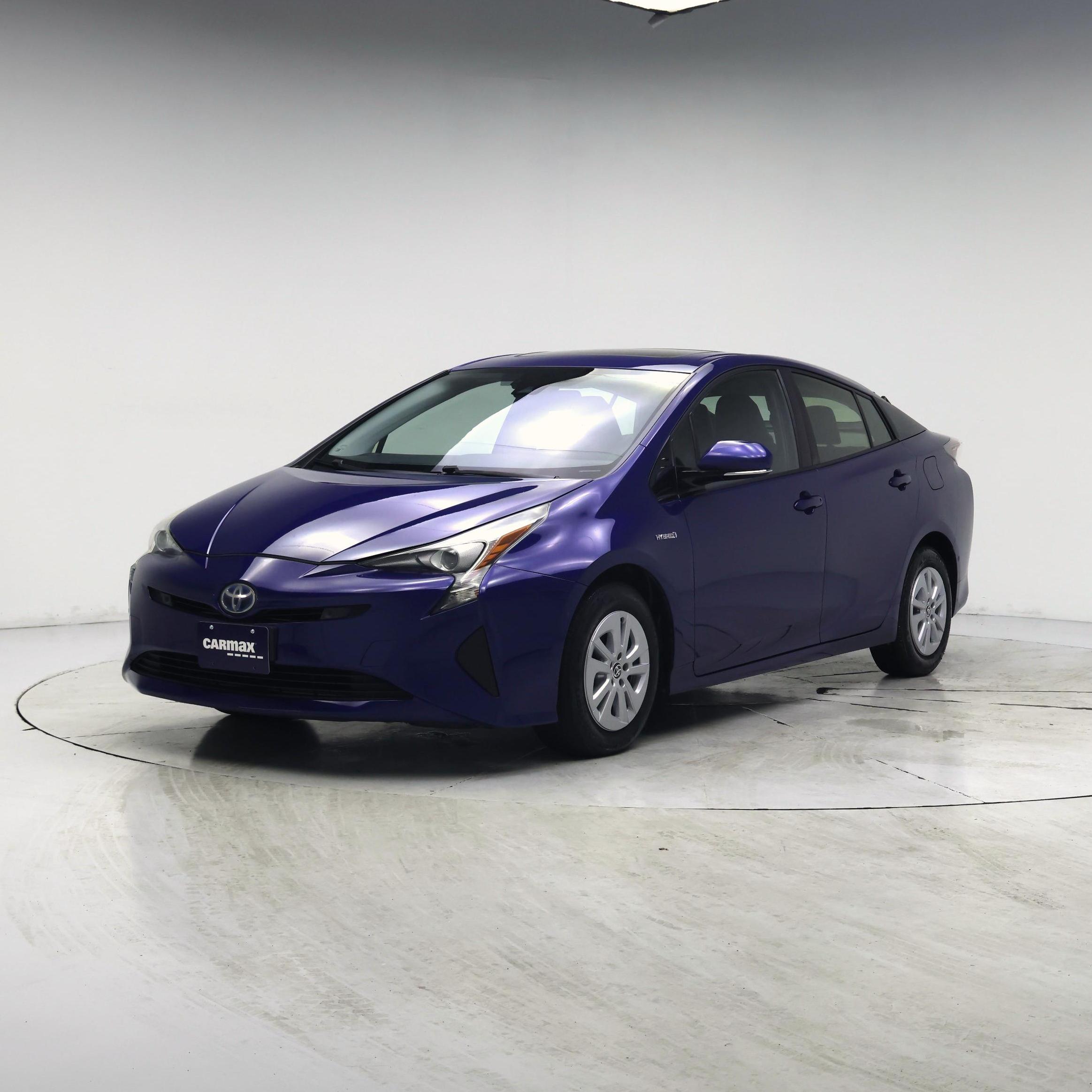 Thumbnail: 2018 Toyota Prius - 4