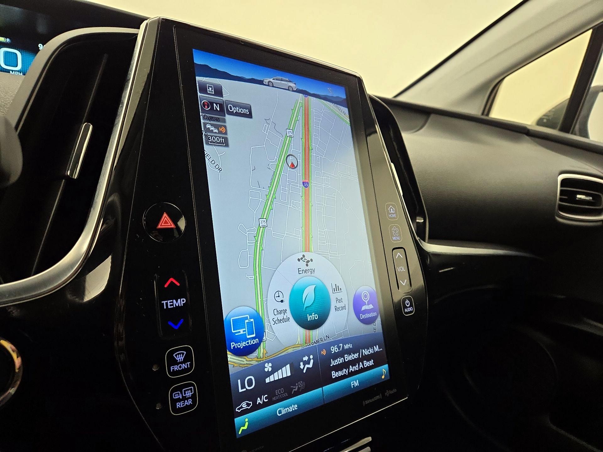 Thumbnail: 2022 Toyota Prius Prime - 14