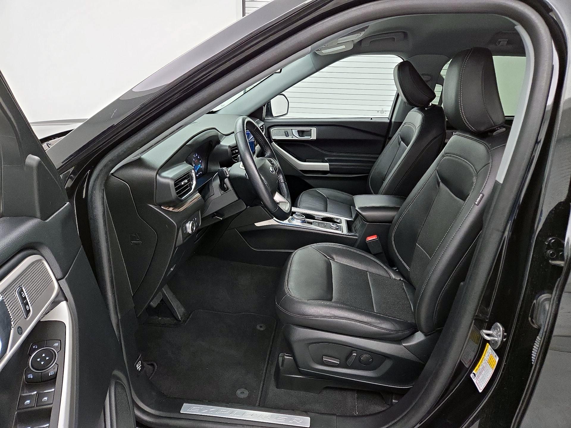 Thumbnail: 2022 Ford Explorer - 11