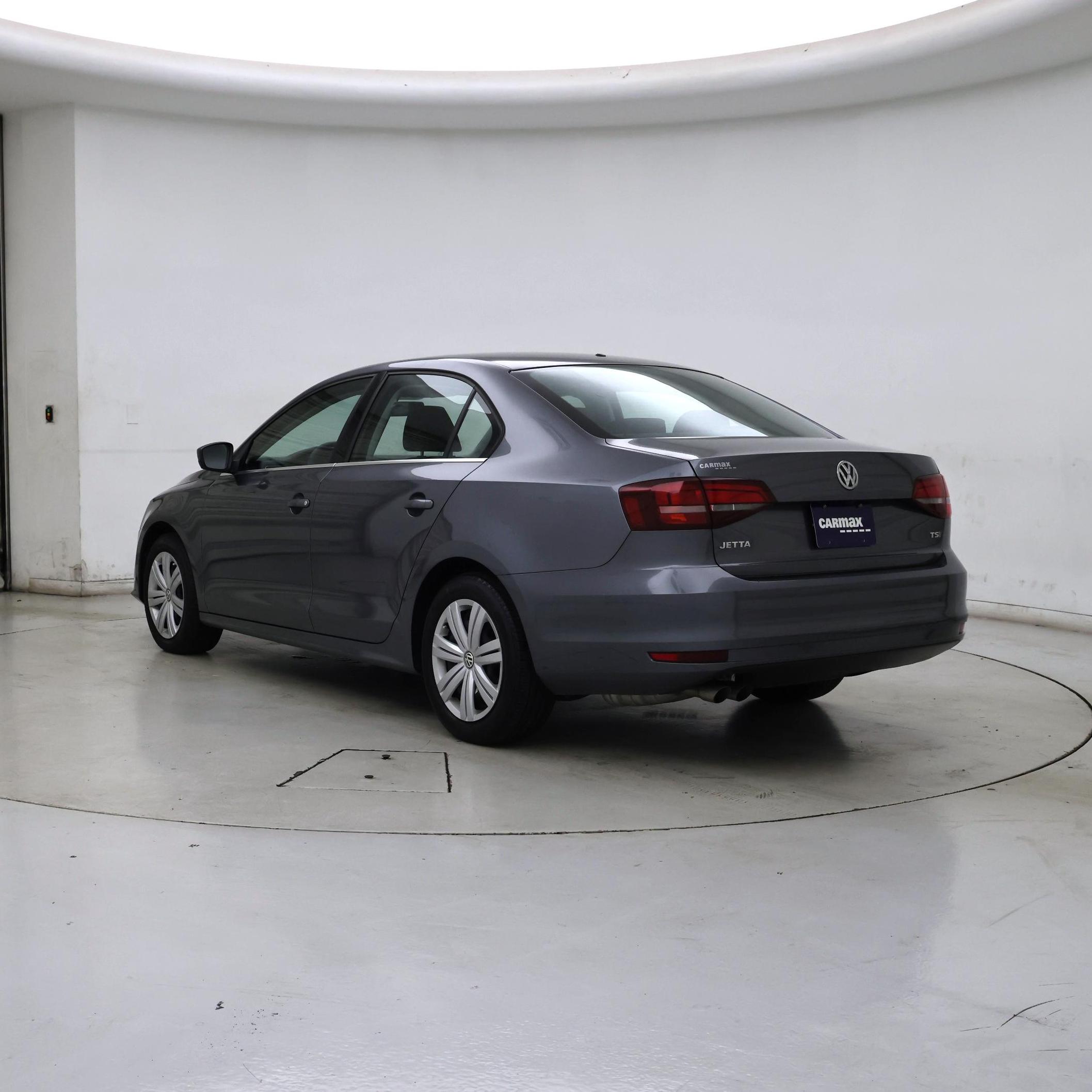 Thumbnail: 2017 Volkswagen Jetta - 2