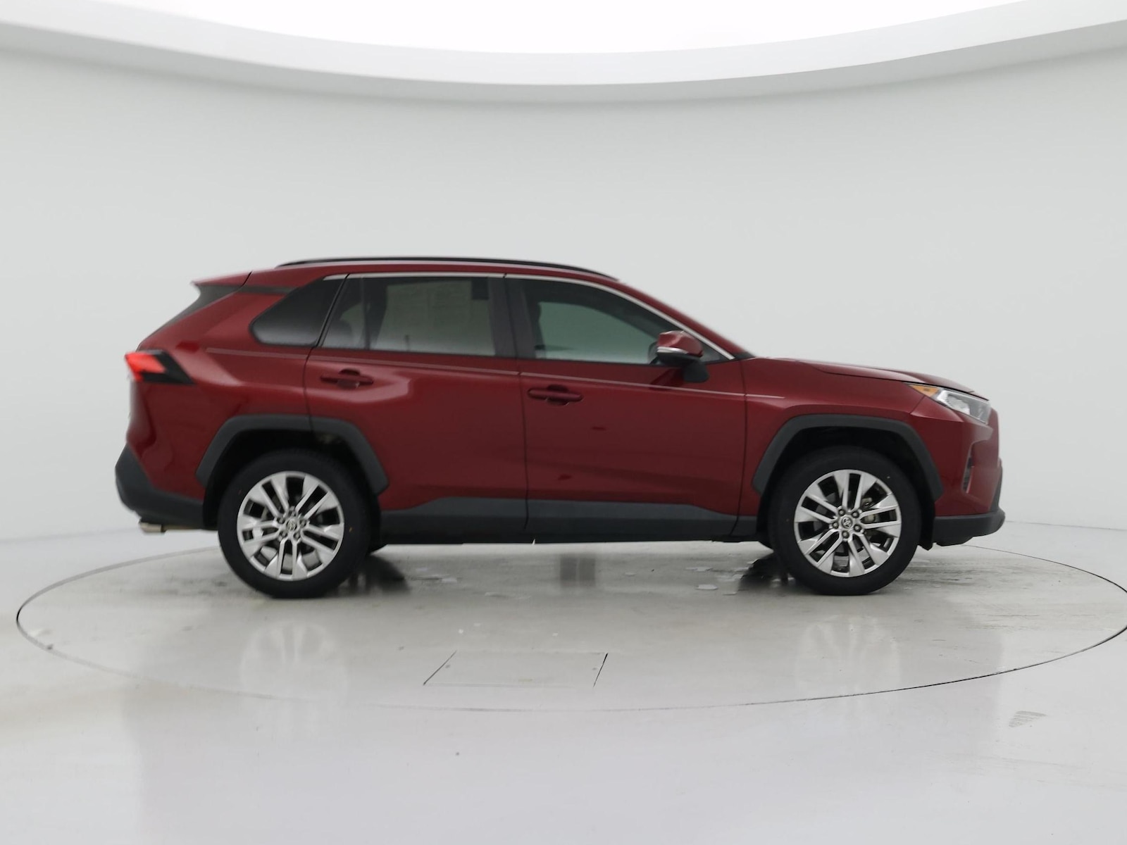 2021 Toyota RAV4 XLE Premium - Photo 8