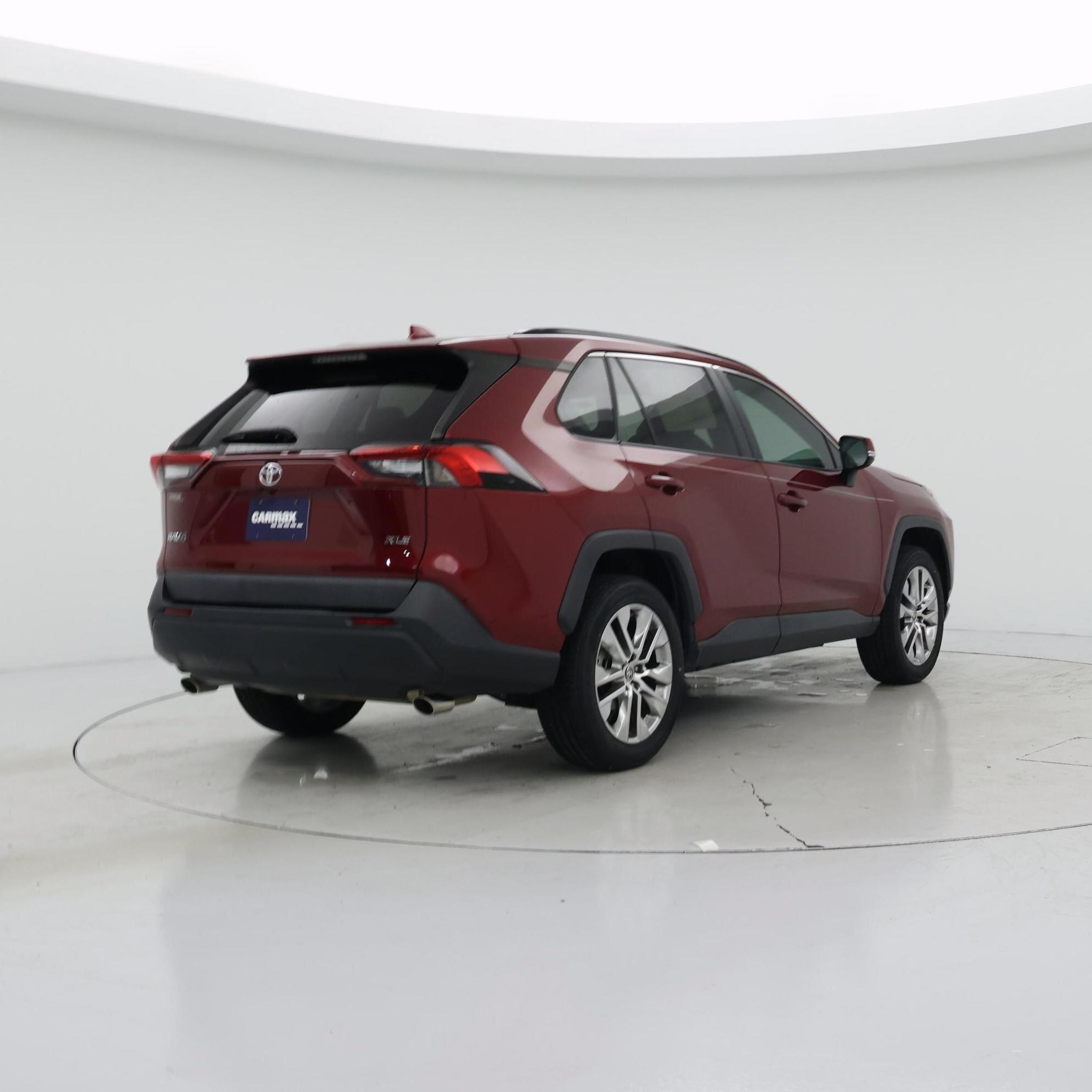 Thumbnail: 2021 Toyota RAV4 - 8