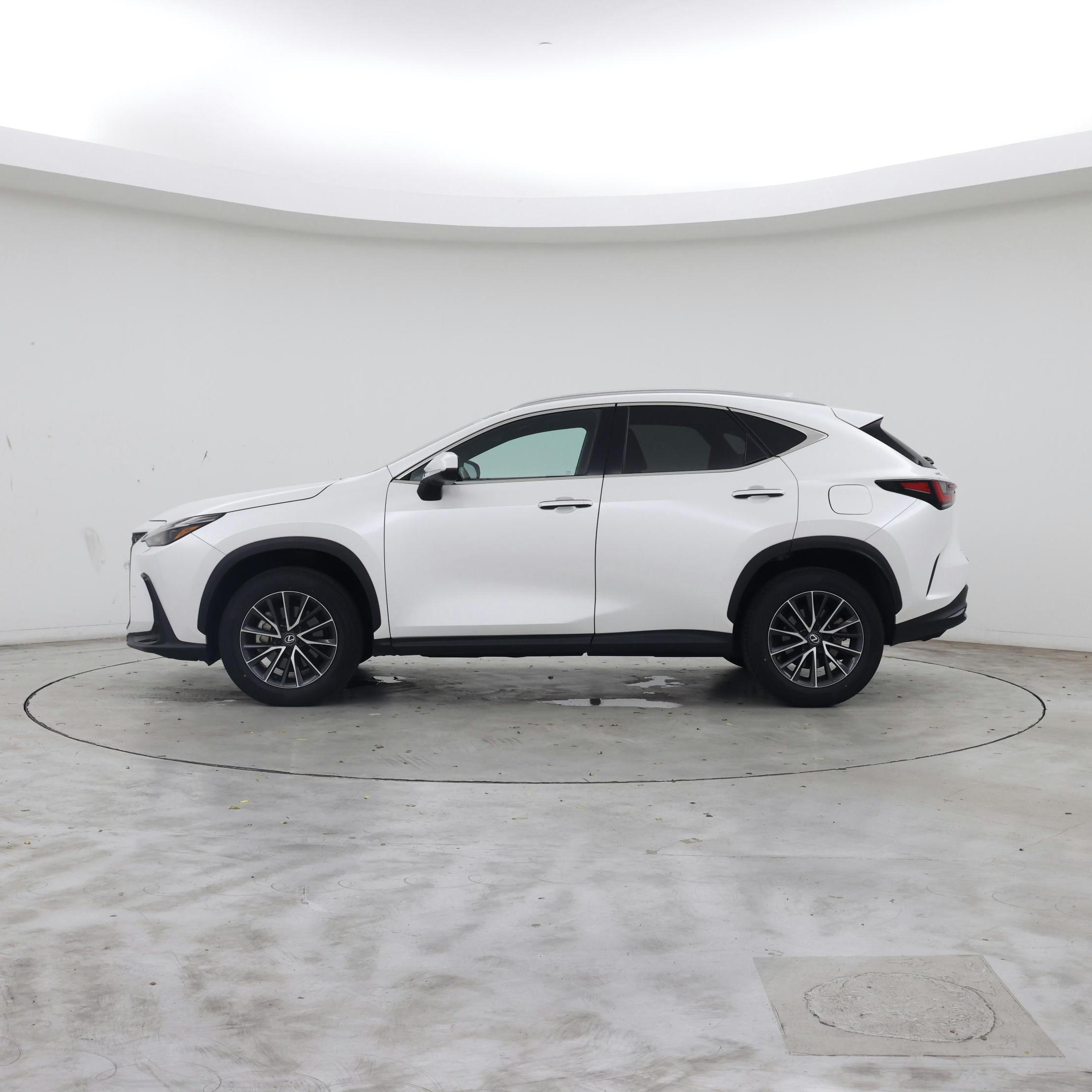 Thumbnail: 2024 Lexus NX - 3