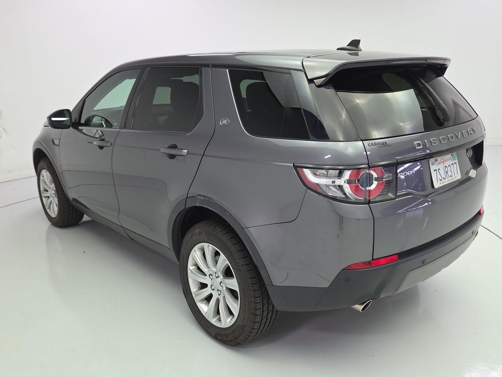 Thumbnail: 2016 Land Rover Discovery Sport - 7