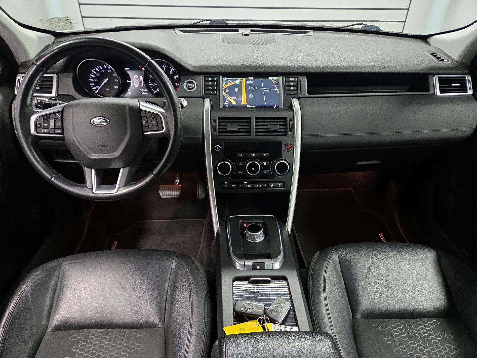 Thumbnail: 2016 Land Rover Discovery Sport - 8