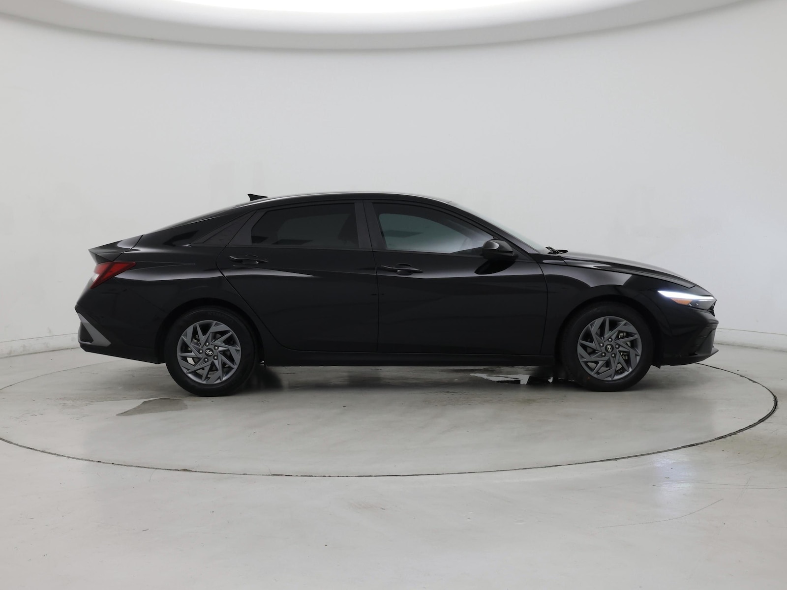 2024 Hyundai Elantra SEL - Photo 8