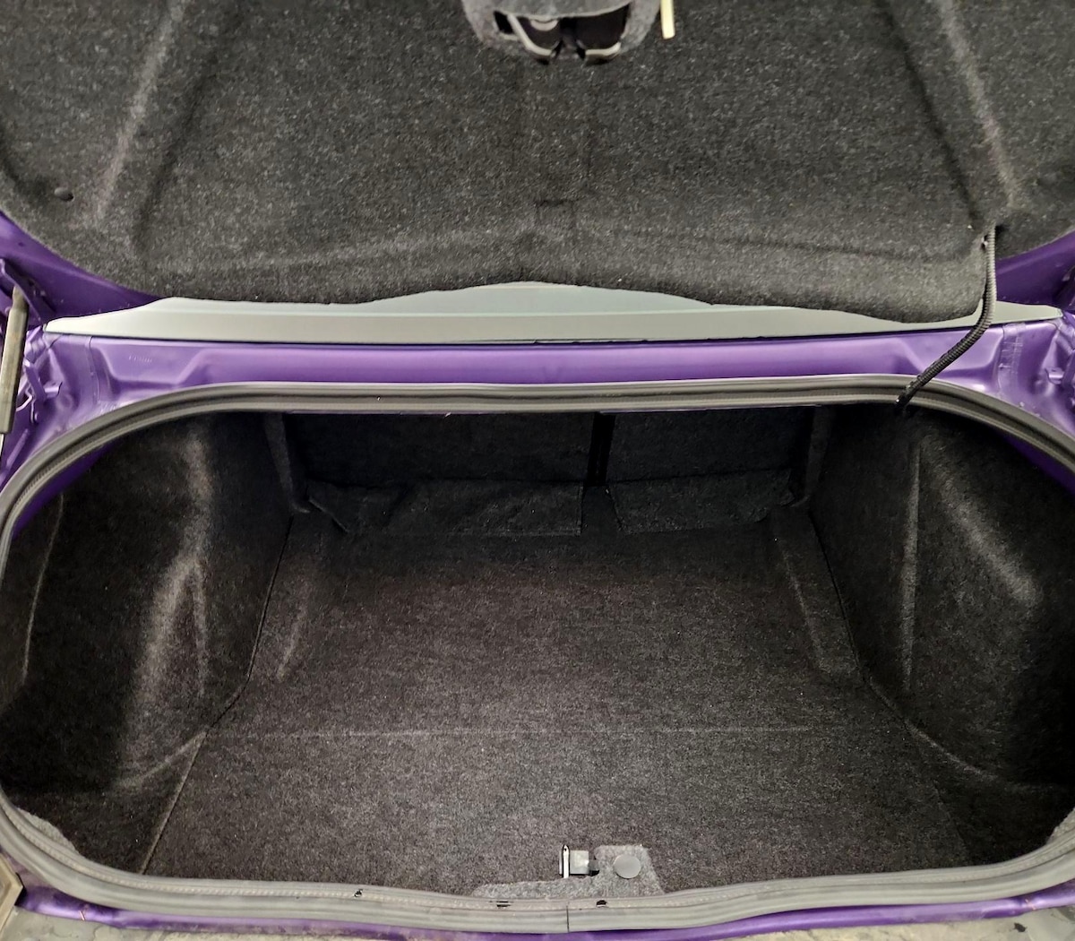 Trunk/Cargo (Seats Up)