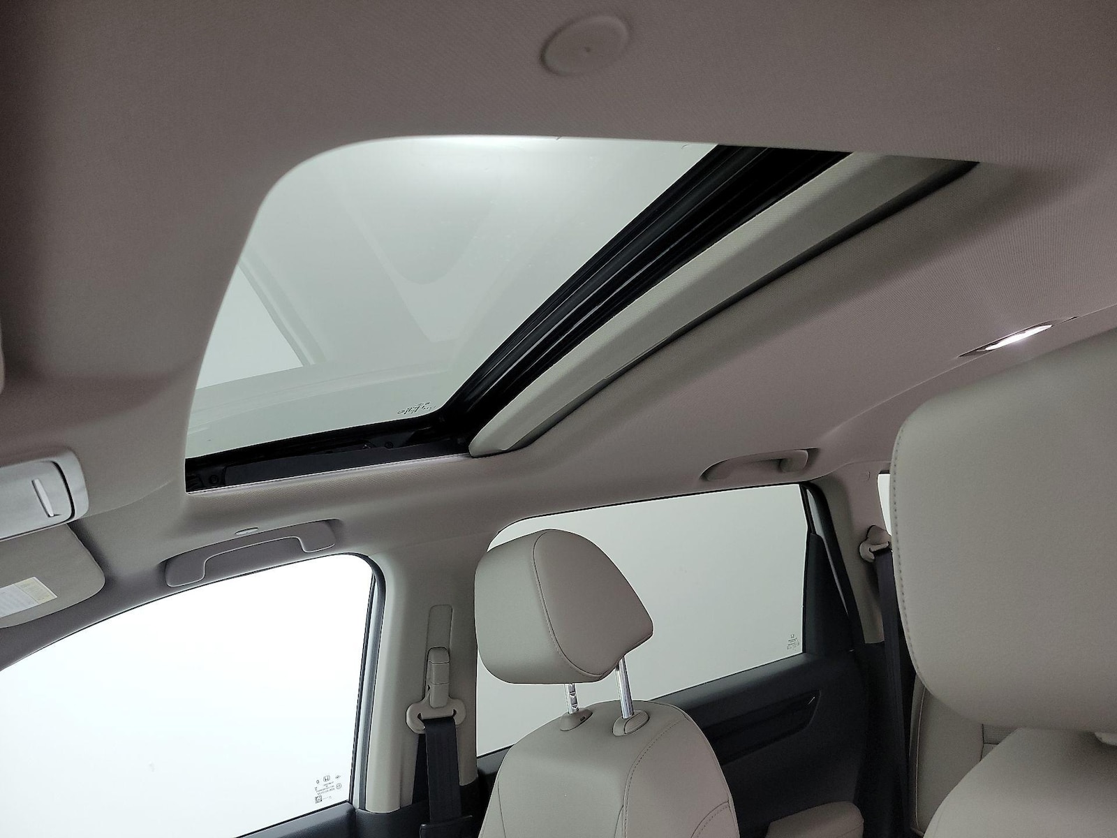 Sunroof(s) & Overhead Airbags