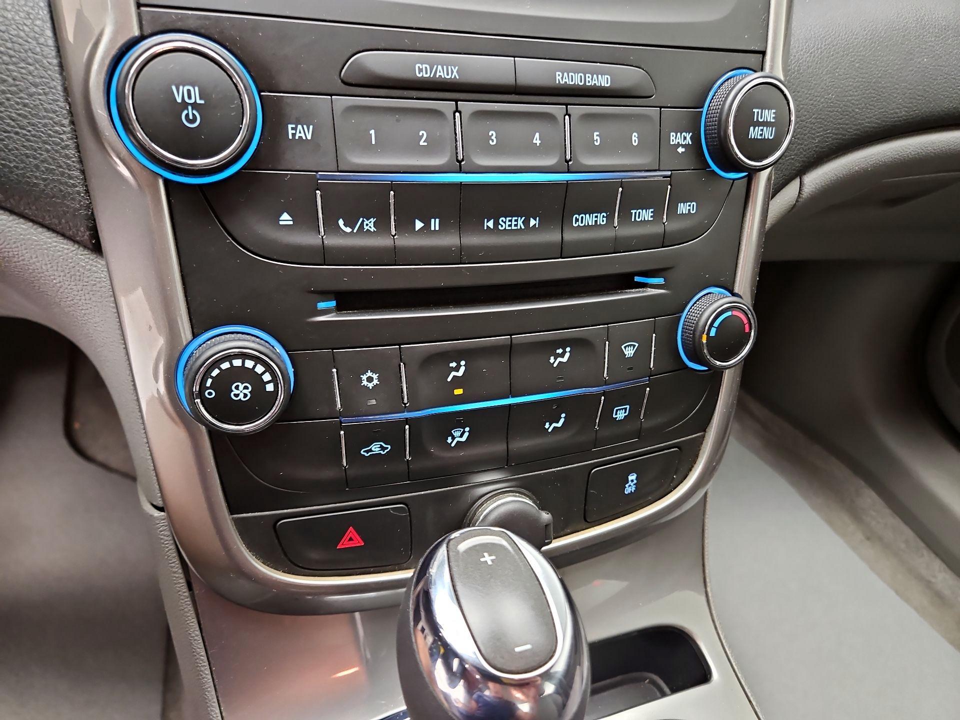 Thumbnail: 2014 Chevrolet Malibu - 15
