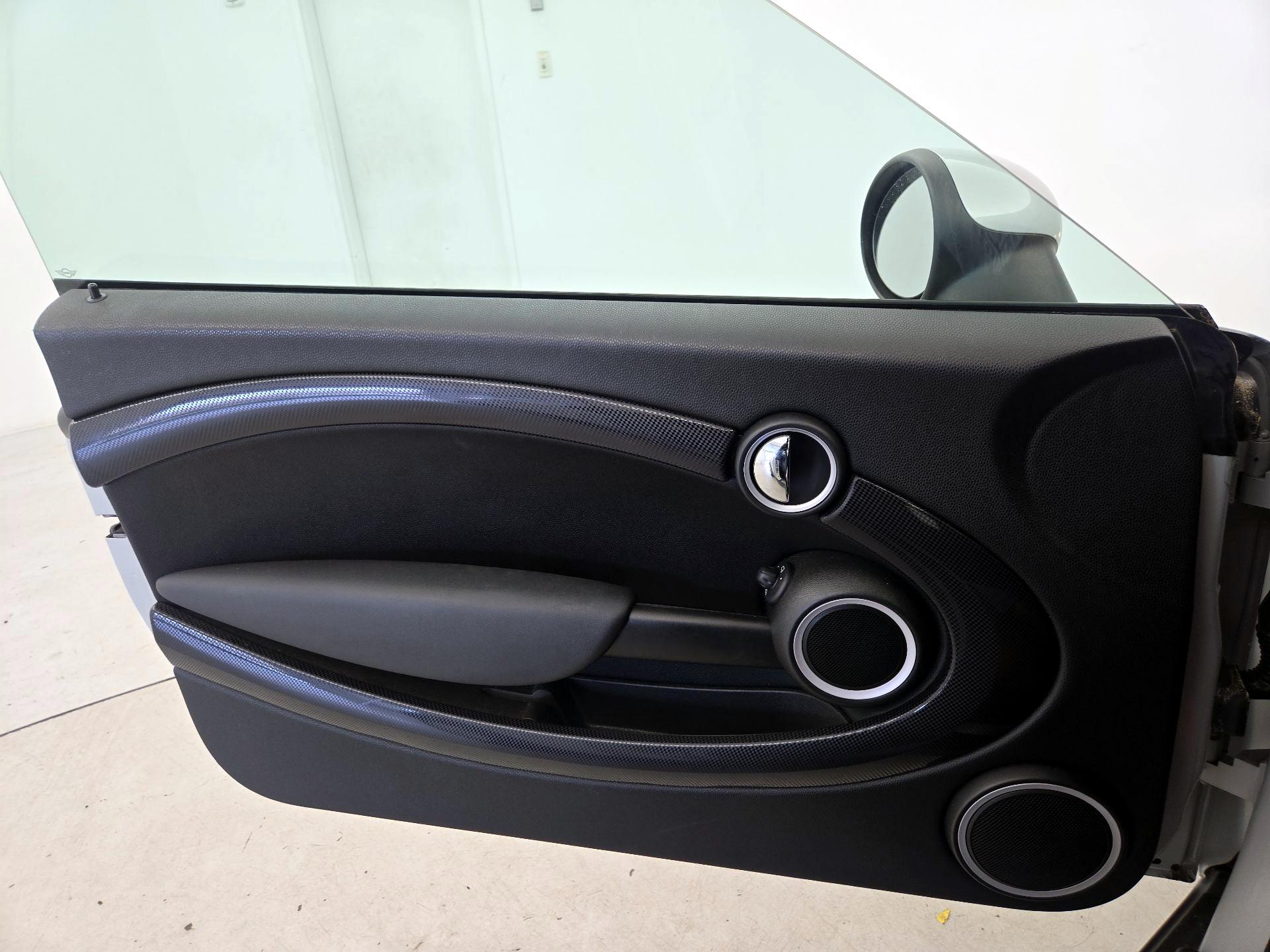 Thumbnail: 2015 MINI Cooper Roadster - 12
