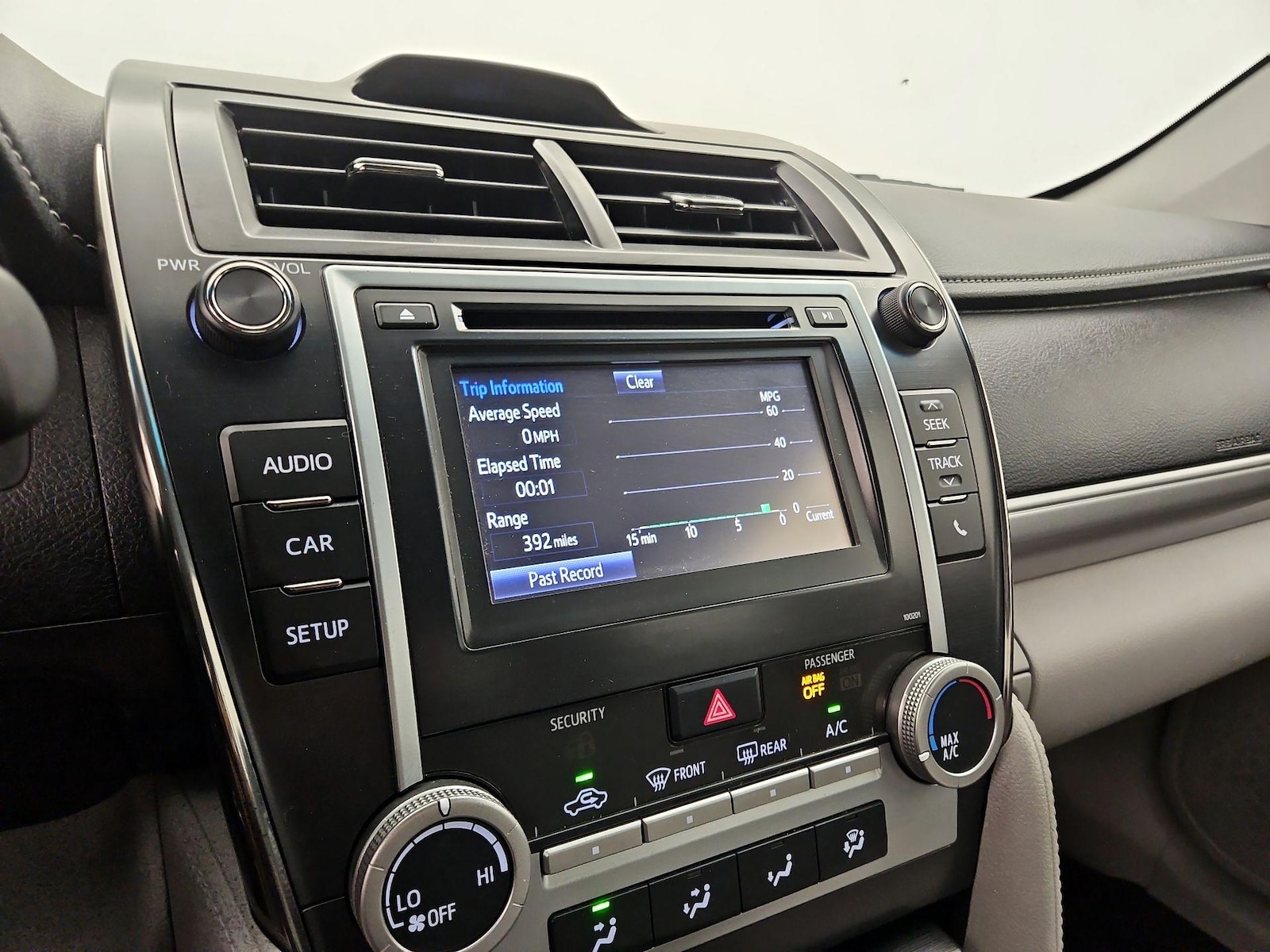 2014 Toyota Camry LE - Photo 15