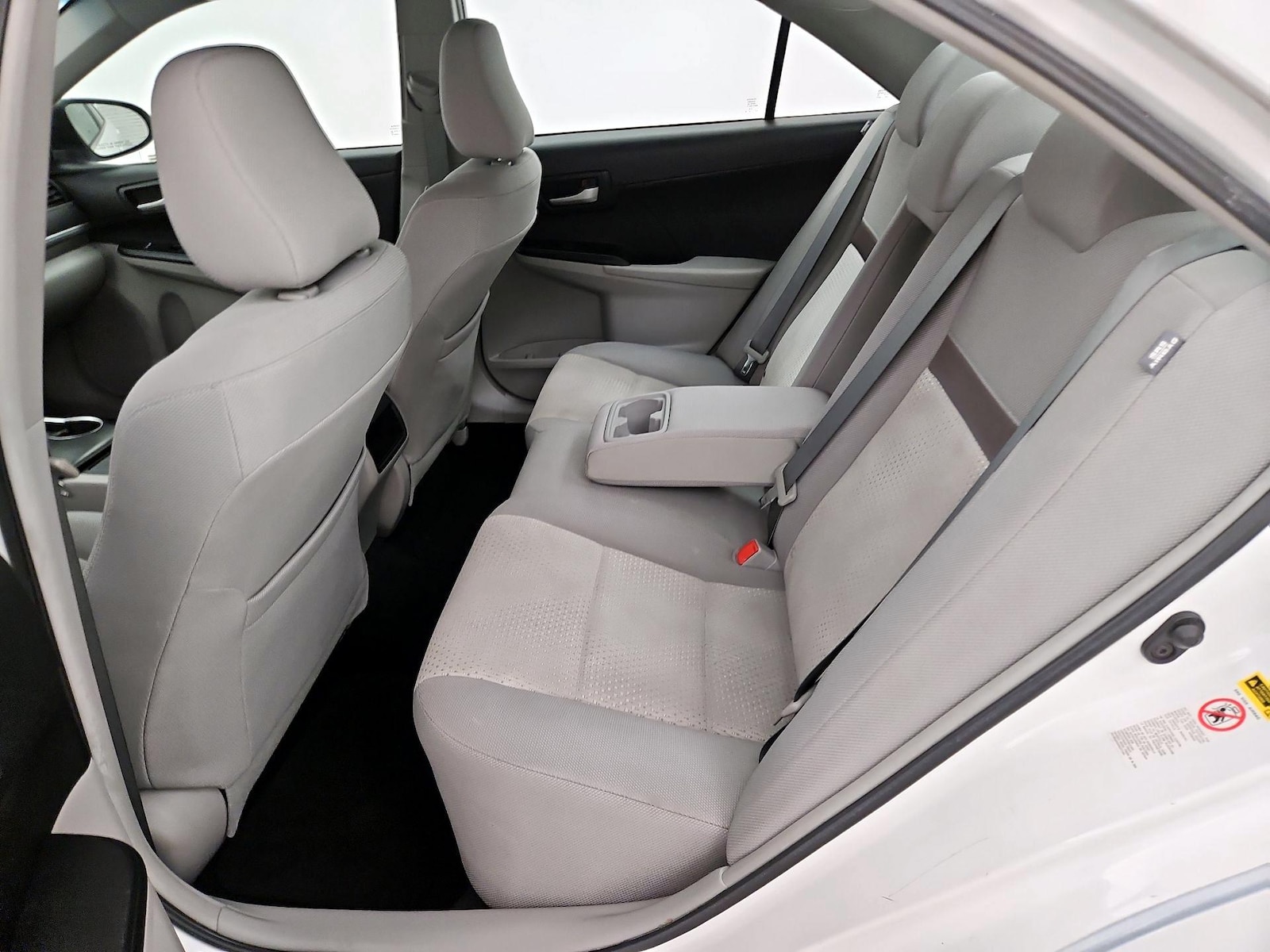 2014 Toyota Camry LE - Photo 21