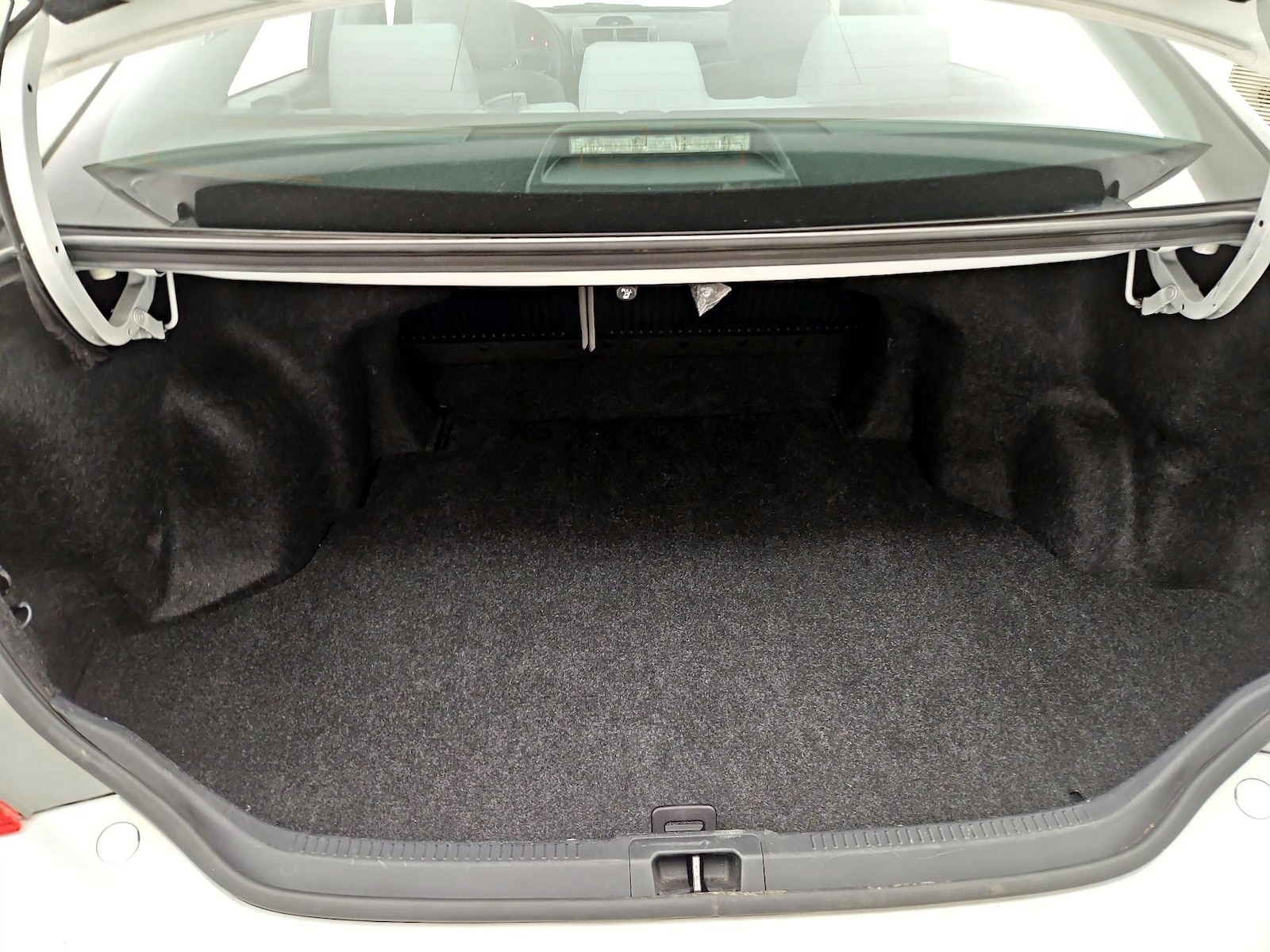 2014 Toyota Camry LE - Photo 22