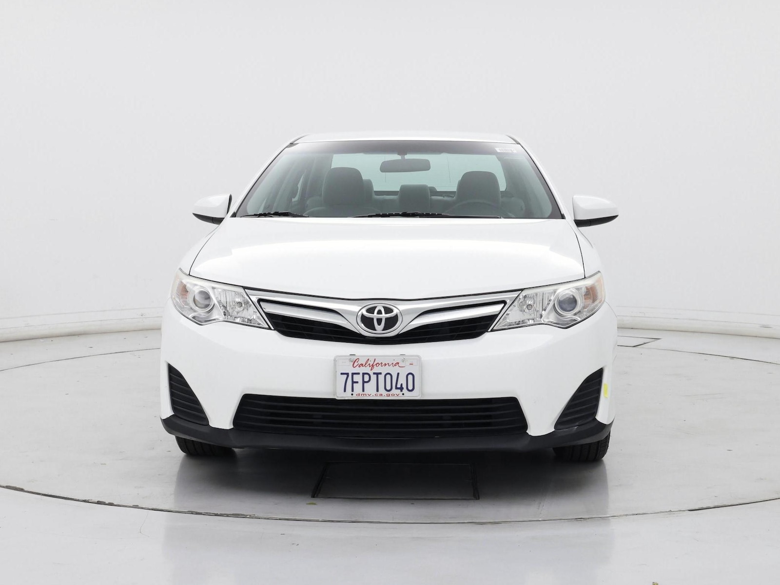 2014 Toyota Camry LE - Photo 6
