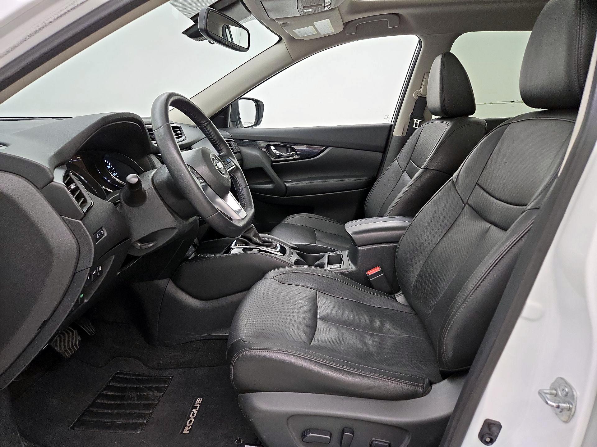 Thumbnail: 2019 Nissan Rogue - 11