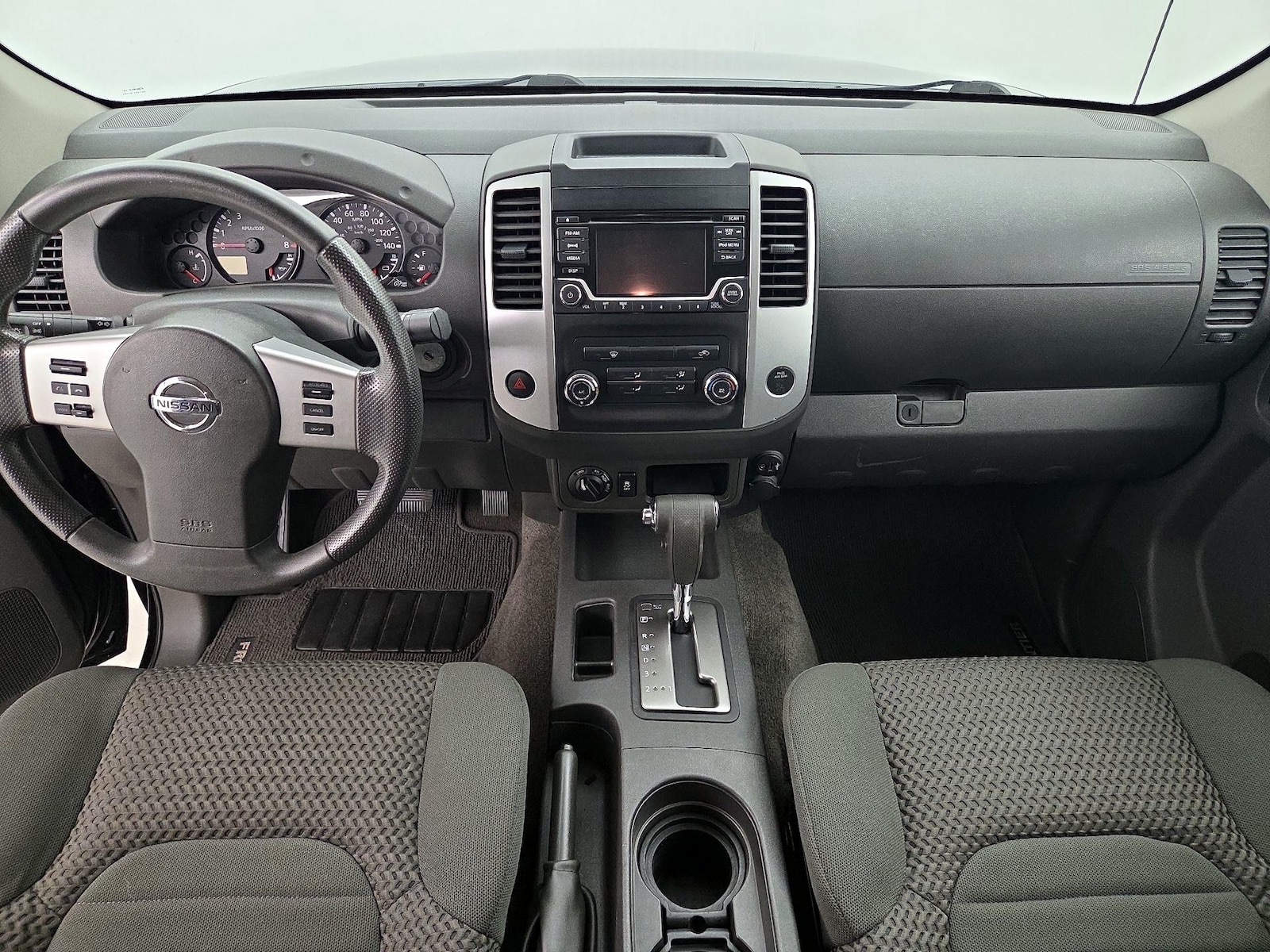 2017 Nissan Frontier SV - Photo 10