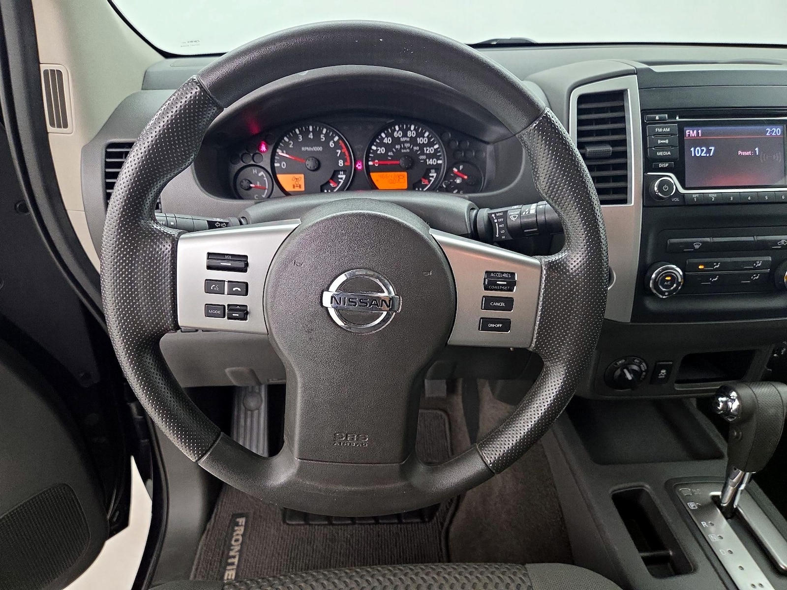 2017 Nissan Frontier SV - Photo 11